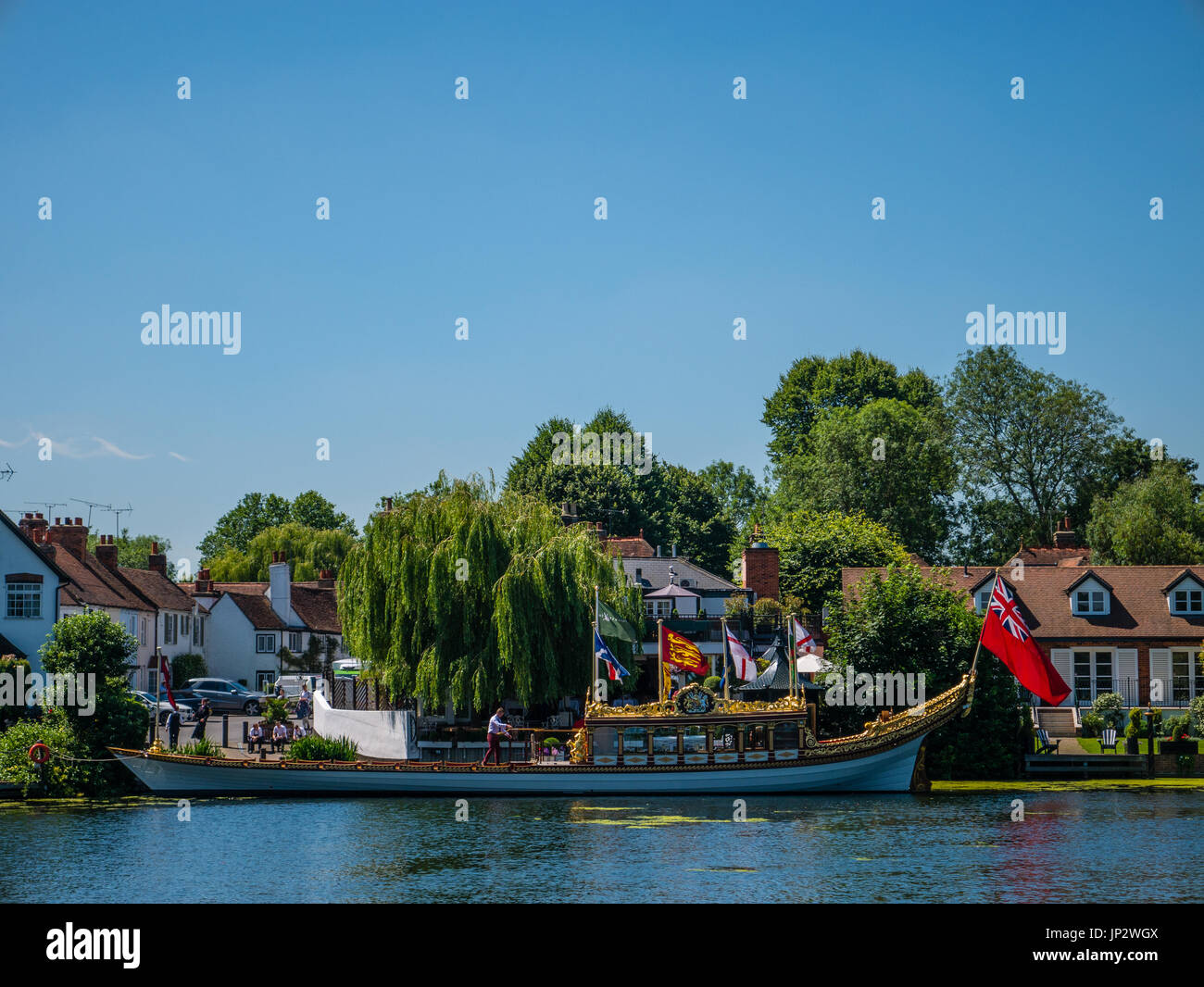 The Royal Barge, Bray, Maidenhead, Berkshire, Angleterre, Royaume-Uni, GB. Banque D'Images