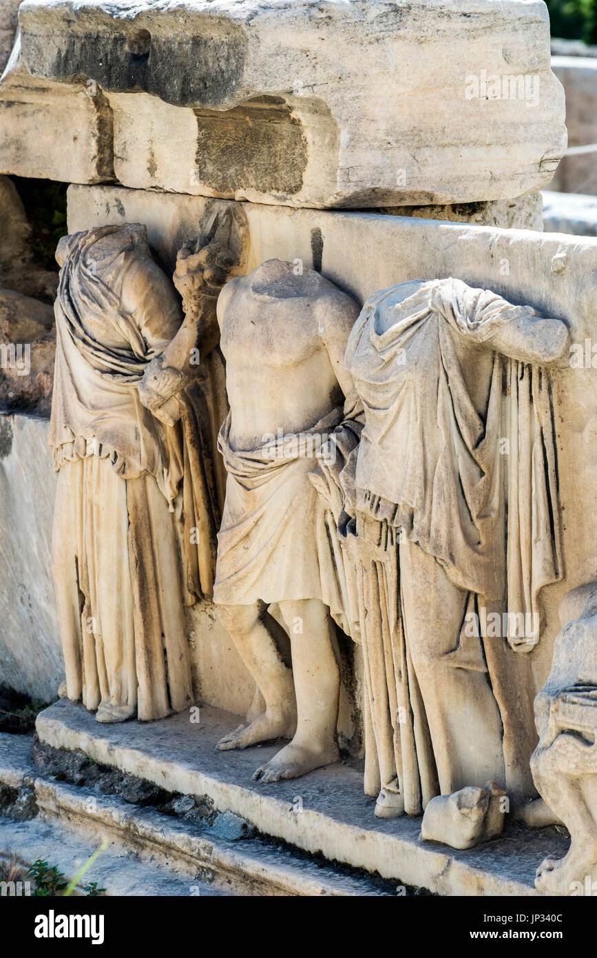 Reliefs à Théâtre de Dionysos Eleuthereus, Acropole, Athènes, Attique, Grèce Banque D'Images