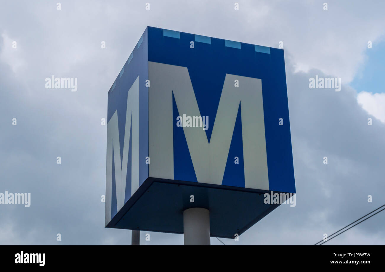 Metro sign in Amsterdam - Amsterdam - Pays-Bas Banque D'Images