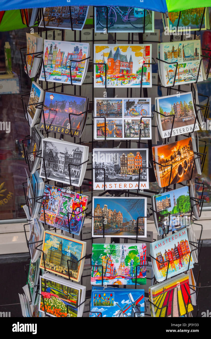 Cartes postales de la rue d'Amsterdam - Amsterdam - Pays-Bas - Vente Banque D'Images