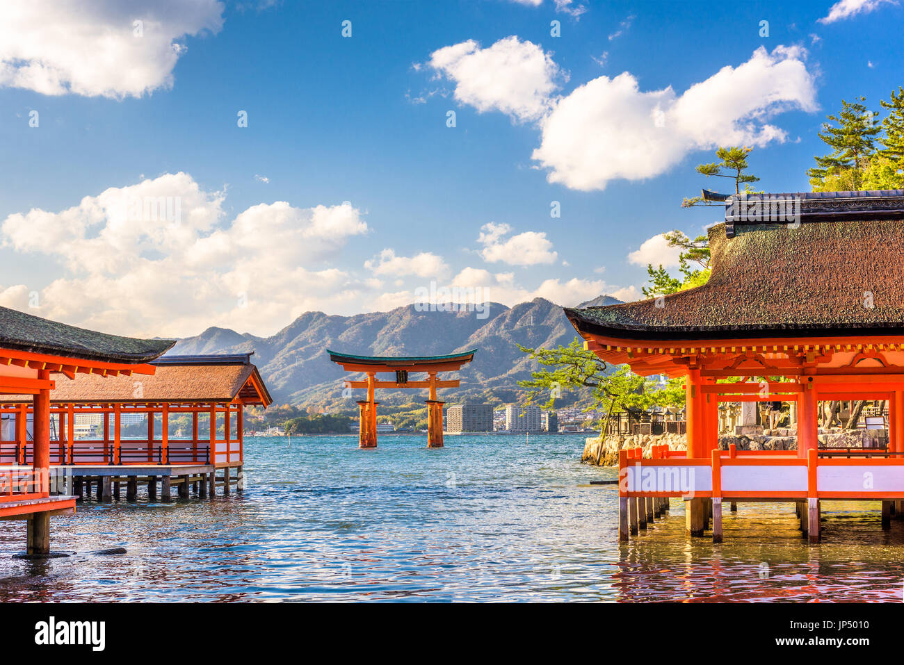 Miyajima, Hiroshima, Japon sanctuaire flottant. Banque D'Images