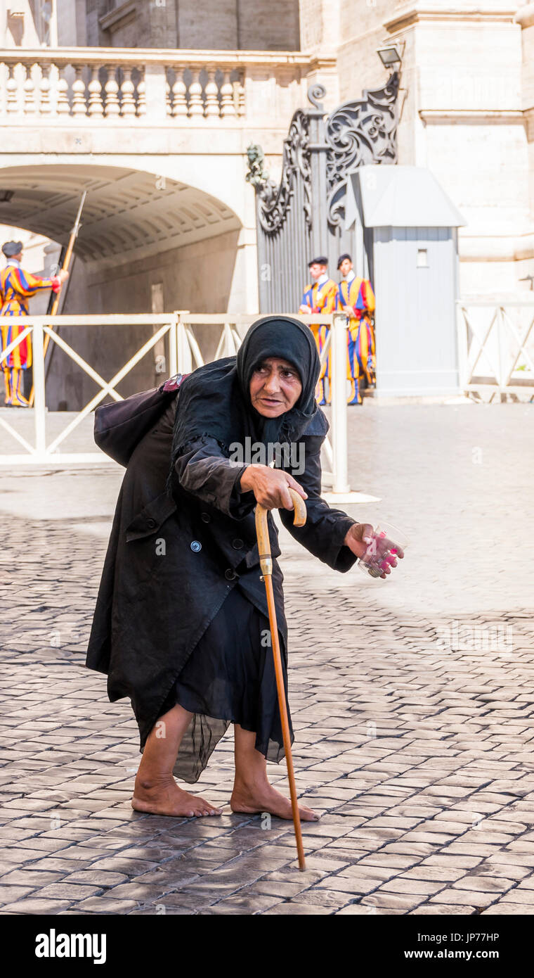 / Mendiant mendier au Vatican , Rome , Italie Banque D'Images