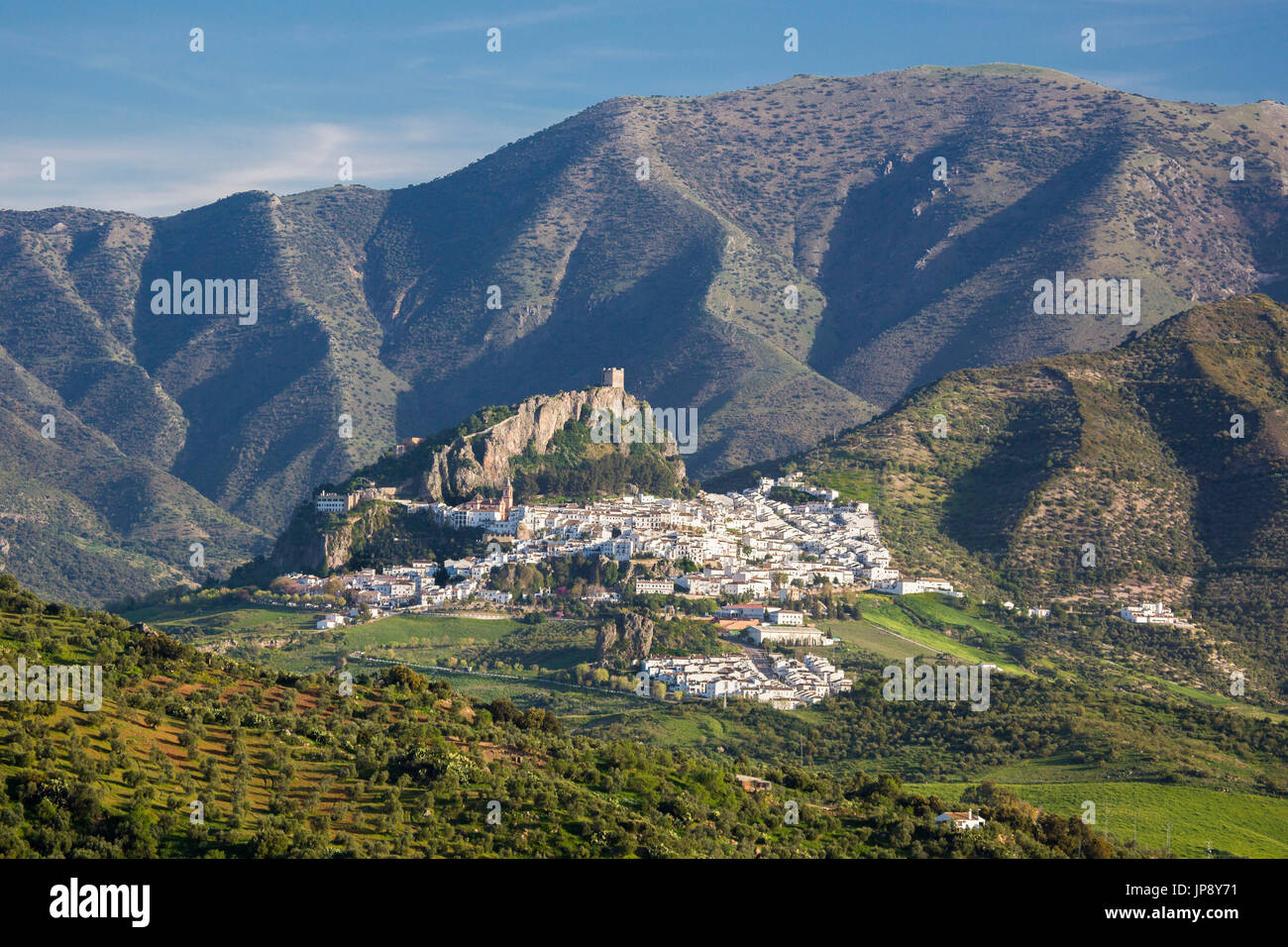 Espagne, Andalousie, Cadix Région Province, Zahara de la Sierra City Banque D'Images