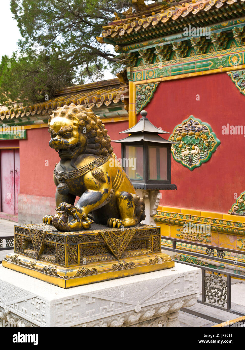 Lion de Bronze, la Cité Interdite, Pékin, Chine Banque D'Images