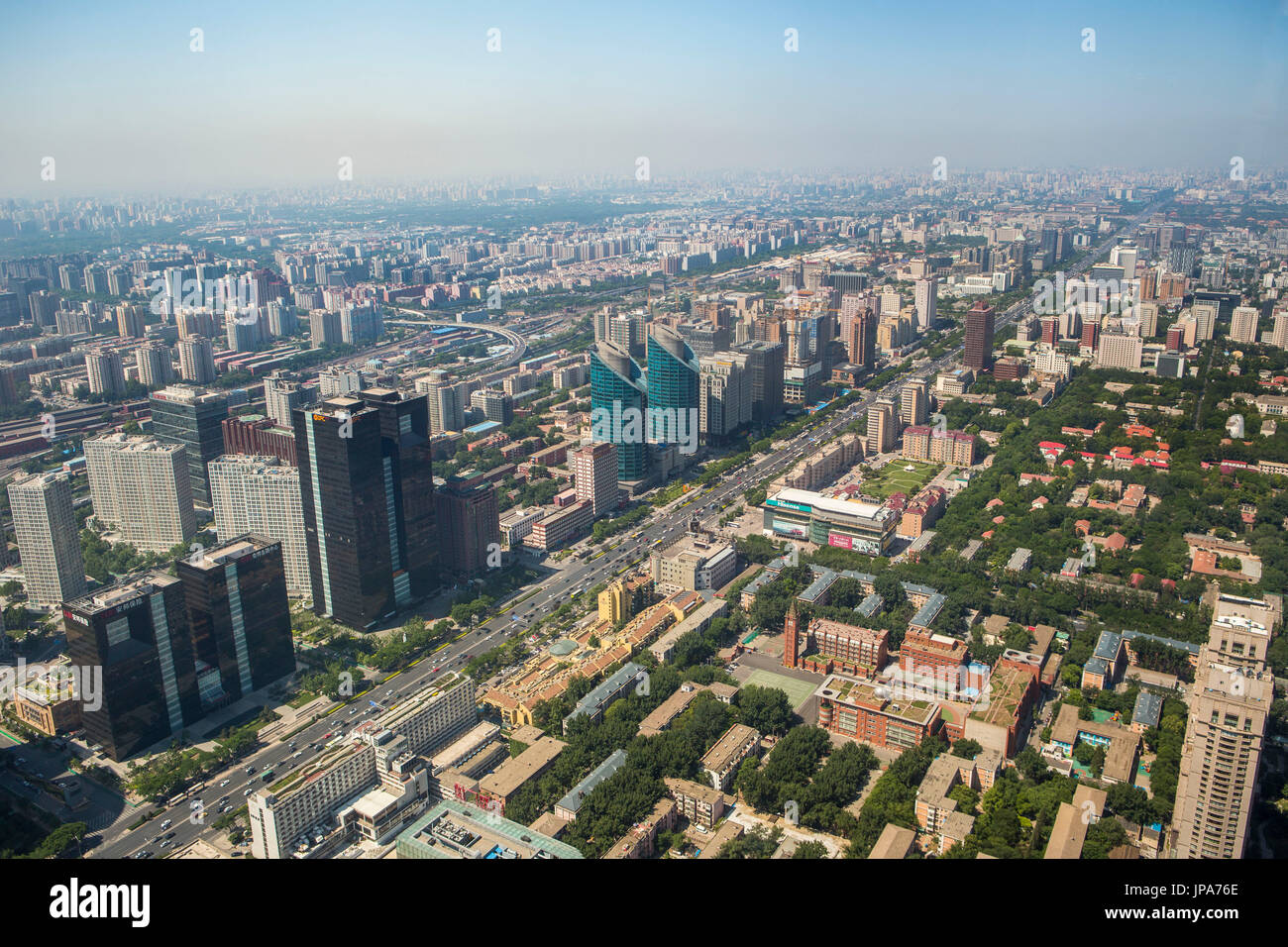 La Chine, la ville de Beijing, l'Avenue Jianguomen Banque D'Images