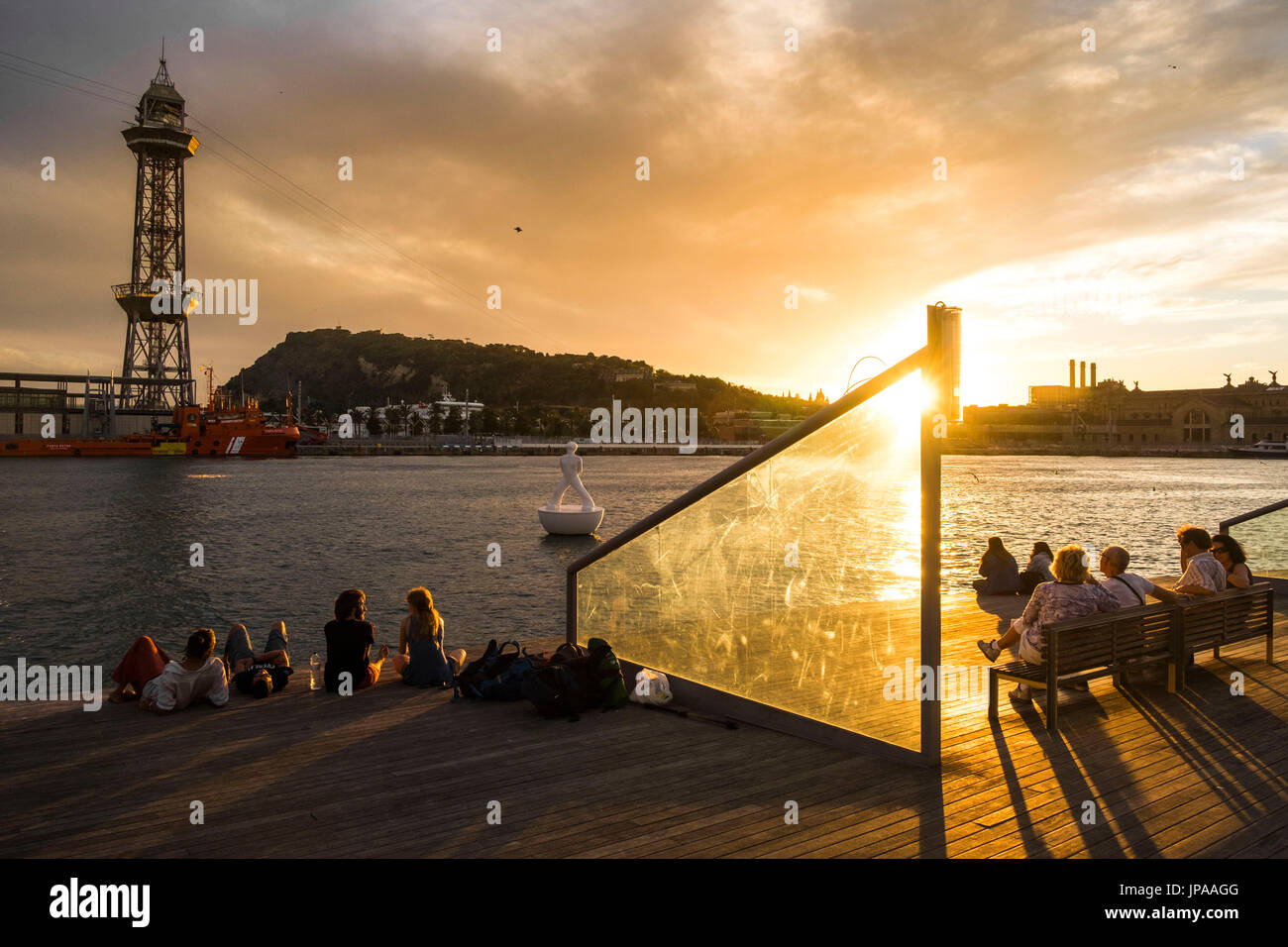 Rambla del Mar en Port Vell, un port de mer à Barcelone, Espagne Banque D'Images