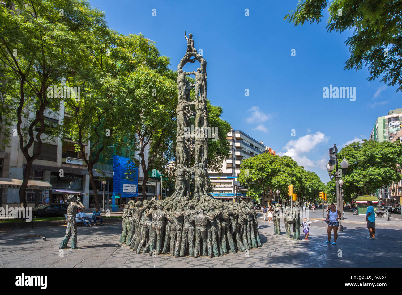 L'Espagne, la Catalogne, la ville de Tarragone, l'avenue des Ramblas, Castellers Monument Banque D'Images