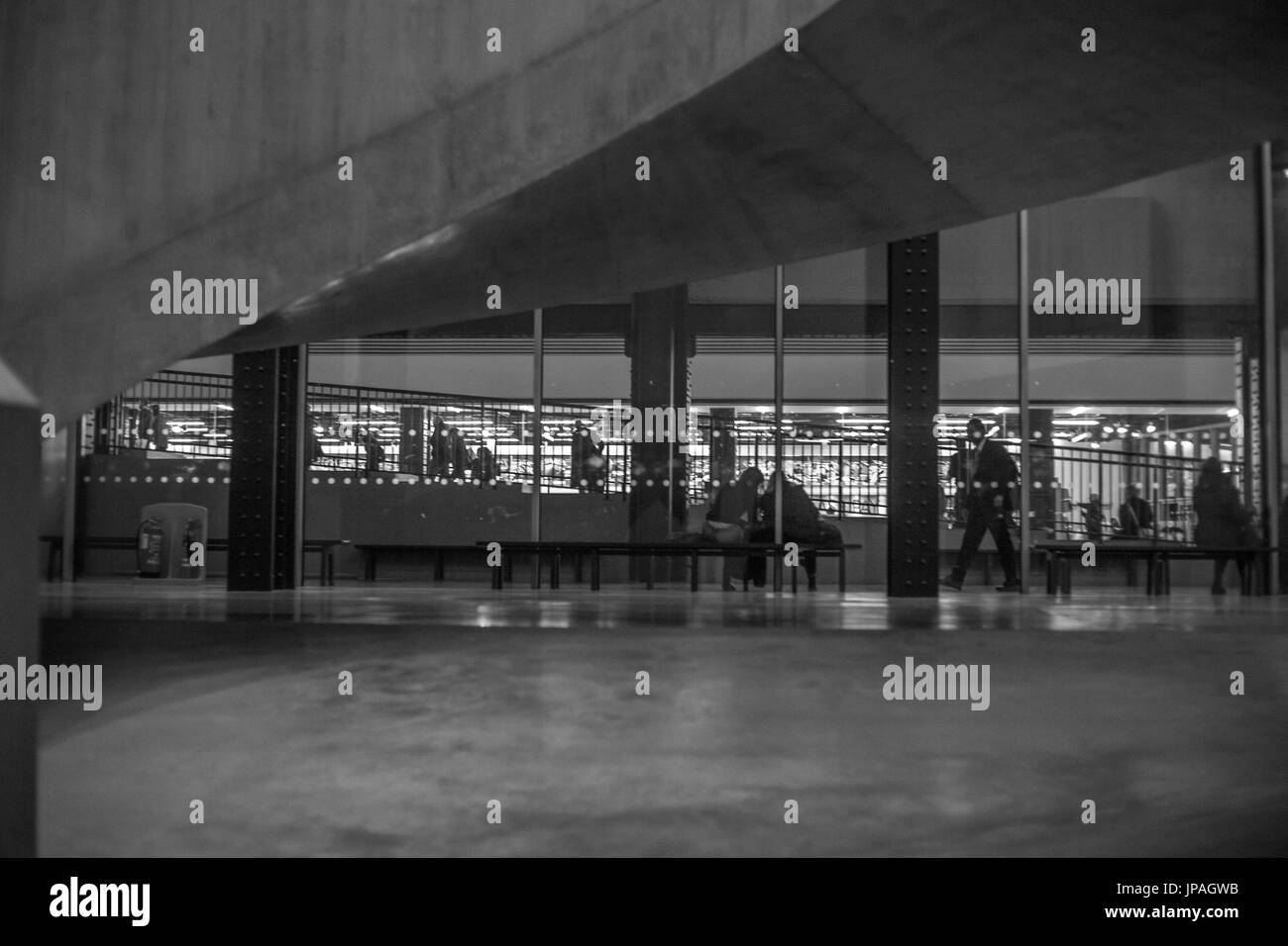 Tate Gallery Musée d'Art Moderne par nuit, Londres, Angleterre, Grande-Bretagne Banque D'Images