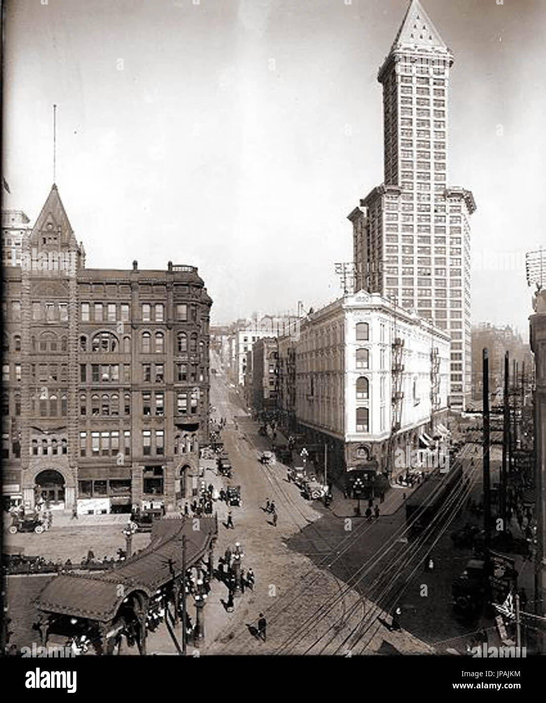 Pioneer Square en 1917 avec la Smith Tower, l'hôtel de Seattle et à gauche le Bâtiment Pionnier Banque D'Images