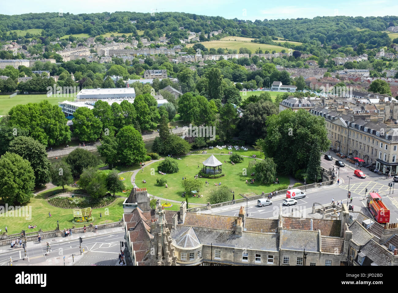 Une vue sur la ville de Bath à partir de la partie supérieure de l'abbaye de Bath. Banque D'Images
