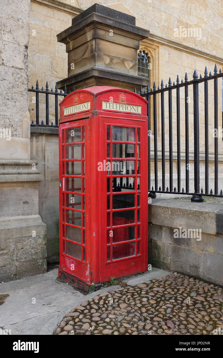 Une cabine téléphonique en Angleterre. Banque D'Images
