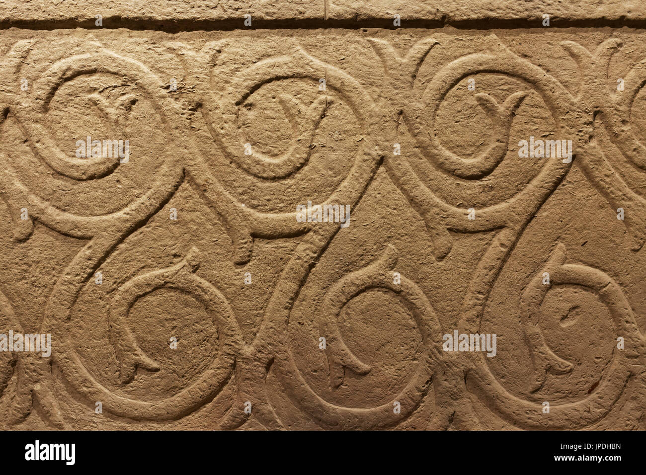 Fragment architectural avec des ornements, temple mégalithique de Hal Tarxien, Musée archéologique, La Valette, Malte Banque D'Images