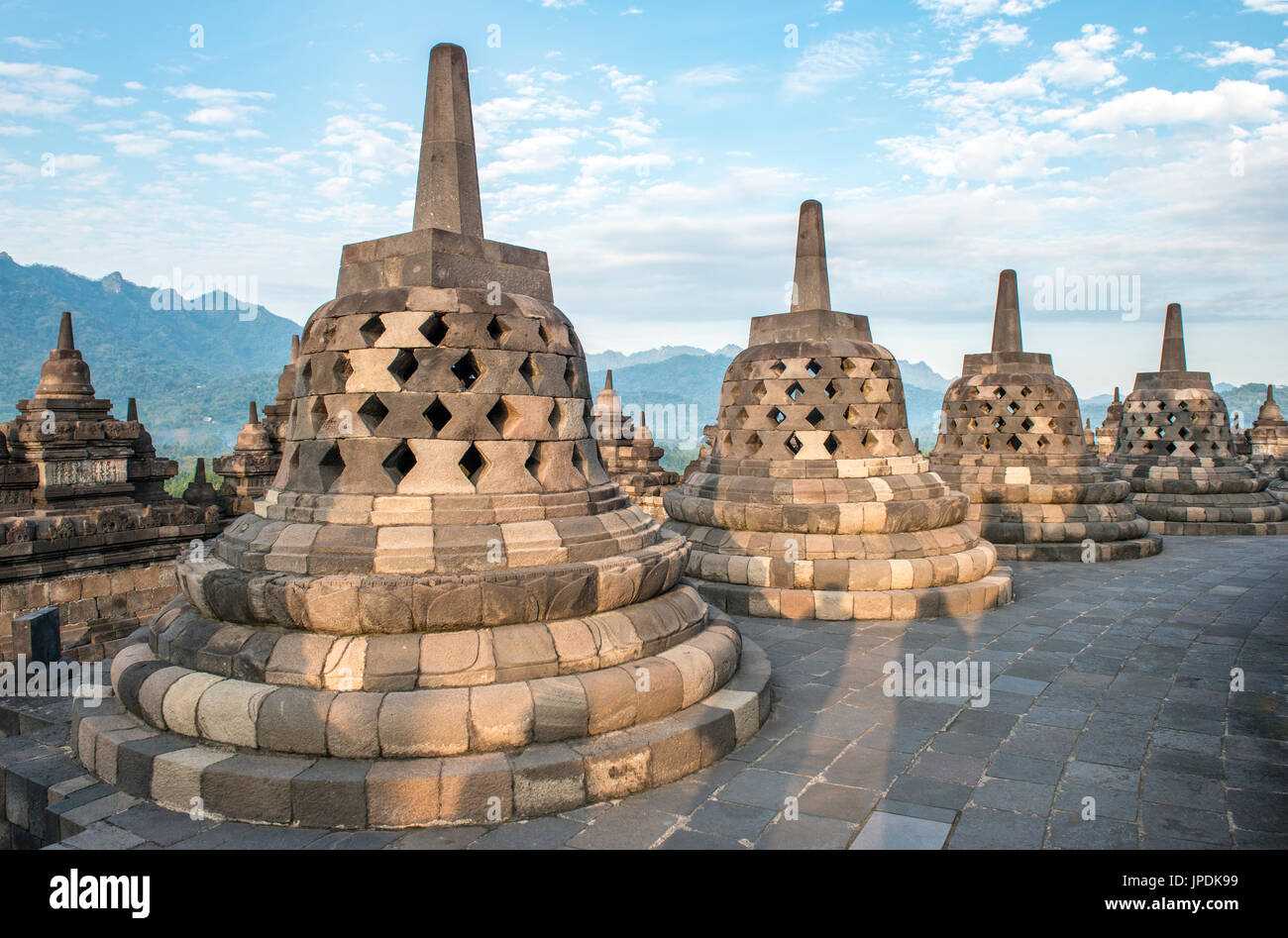 Complexe du temple Borobudur, stupas, Borobudur, Yogyakarta, Java, Indonésie Banque D'Images