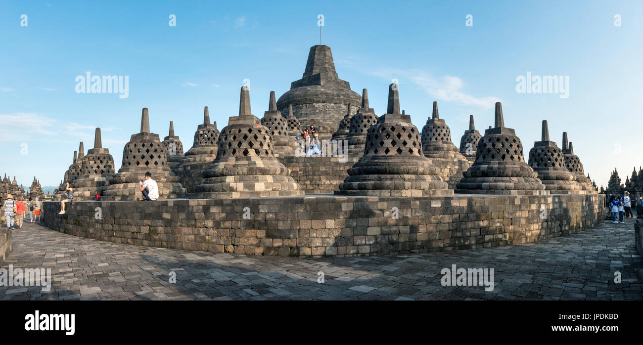 Complexe du temple Borobudur, stupas, Borobudur, Yogyakarta, Java, Indonésie Banque D'Images