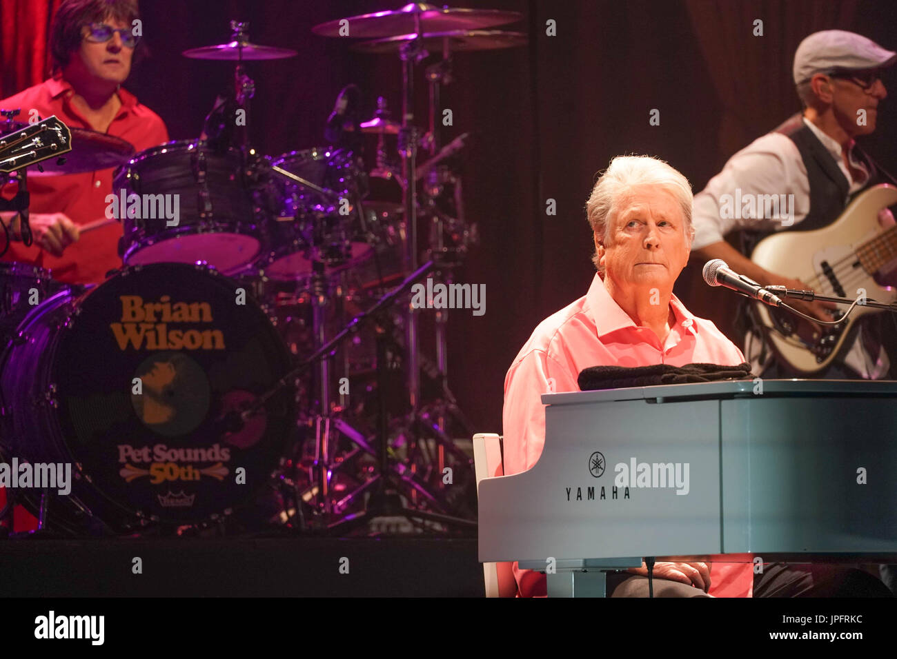Brian Wilson live sur scène au Hammersmith Eventim à Londres dans le cadre de la célébration du 50e anniversaire de l'album des Beach Boys Pet Sounds. Date de la photo : le Mardi, Août 1, 2017. Crédit photo doit se lire : Roger Garfield/Alamy Banque D'Images