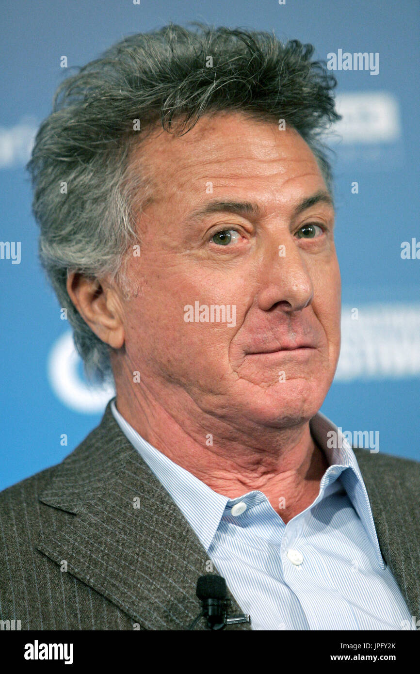 L'acteur américain Dustin Hoffman nous parle de son nouveau film de fiction', 'Stranger lors d'une conférence de presse tenue à l'hôtel Sutton Place, au cours de la 31e Festival International du Film de Toronto à Toronto, Canada, samedi, 9 septembre 2006. Photo : Hubert Boesl | conditions dans le monde entier Banque D'Images