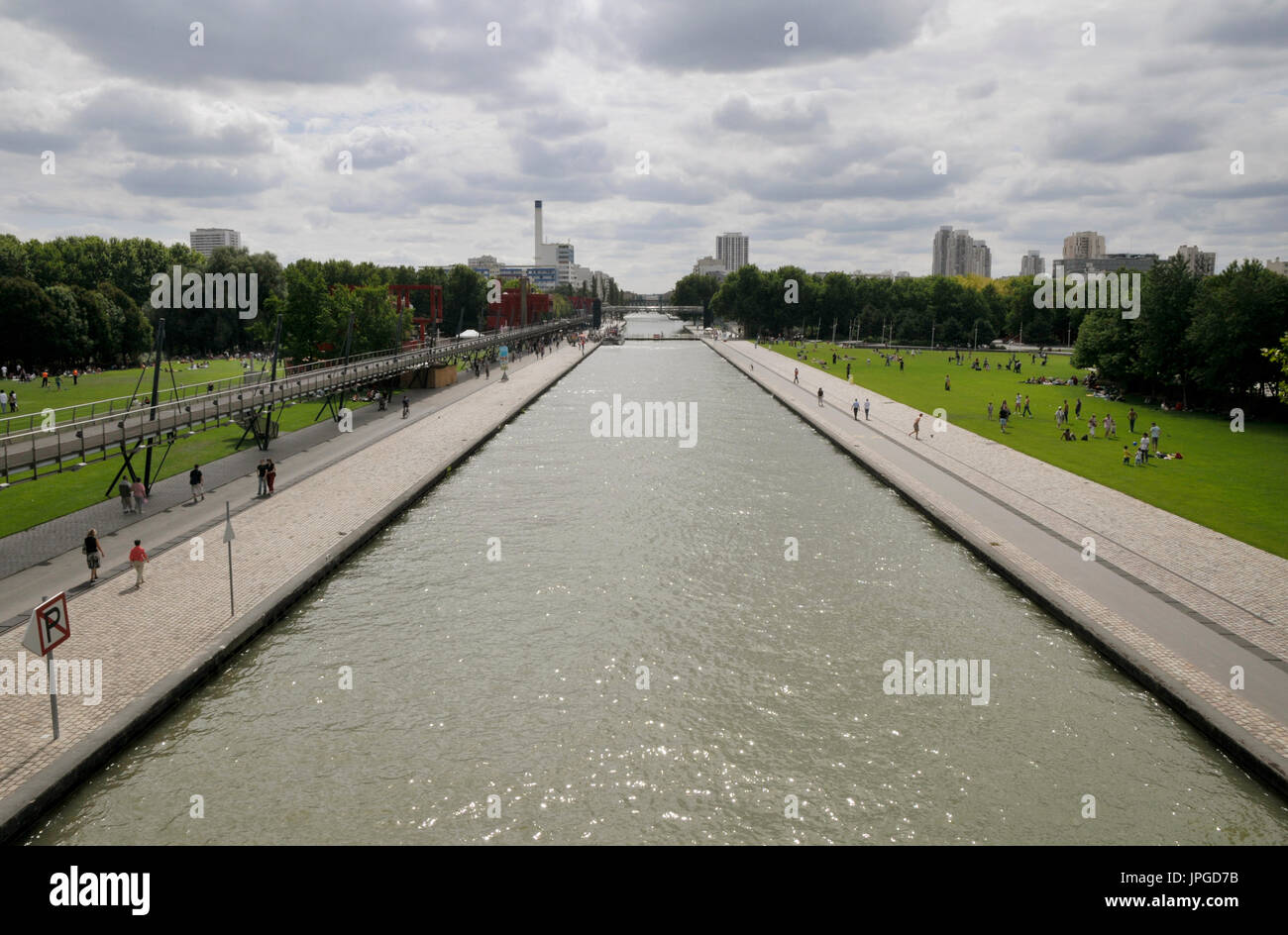 Du Canal Saint-Martin et du parc la Villette près de Cabaret Sauvage et Cité des Sciences et de l'Industrie, Paris, France. Banque D'Images