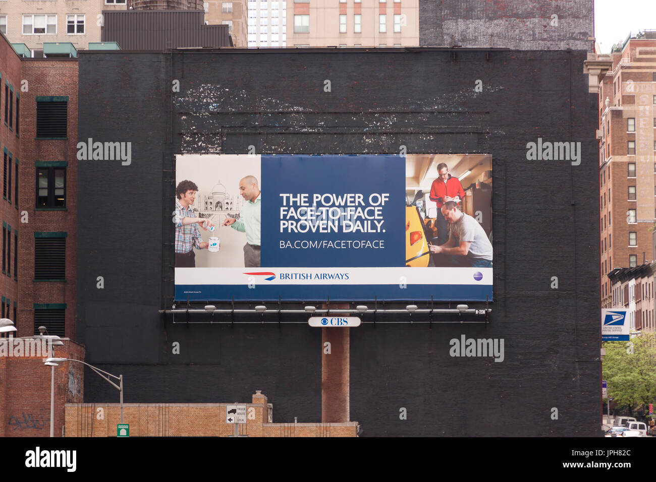 Billboard soulignant l'importance de l'alimentation et de contact face-à-face avec les personnes. Banque D'Images