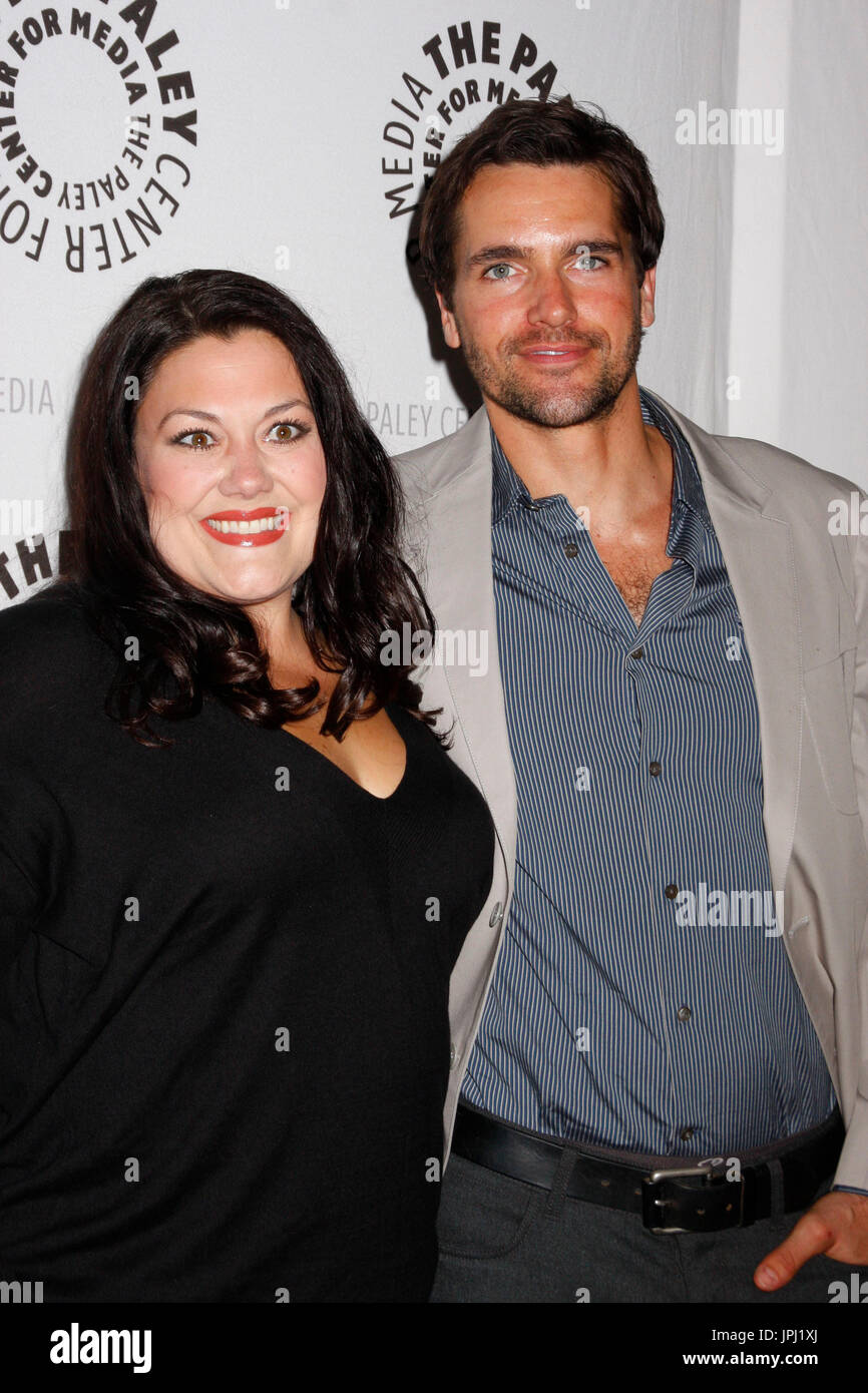 Brooke Elliott et Jackson Hurst à 'l'Paley Center for Media présente : Drop Dead Diva : la saison 1 Finale' tenue à l'Paley Center for Media à Beverly Hills, CA, le mercredi 7 octobre, 2009. Photo par Pedro Ulayan_Pacifique Photo Presse. Banque D'Images