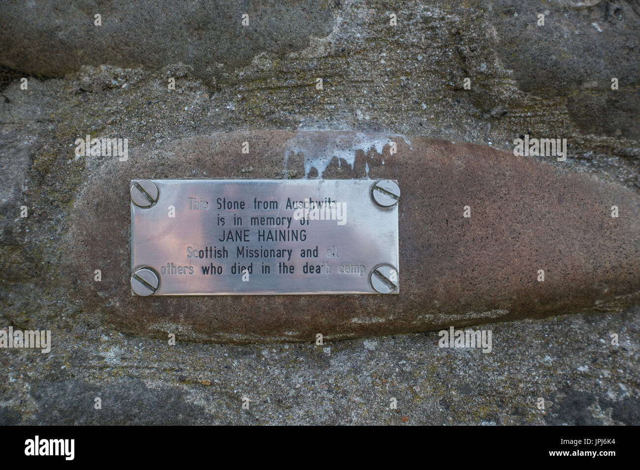 Une pierre d'Auschwitz en mémoire de Jane Haining sur le Cairn au Calton Hill Edinburgh Scotland, un missionnaire écossais à Budapest Hongrie Banque D'Images