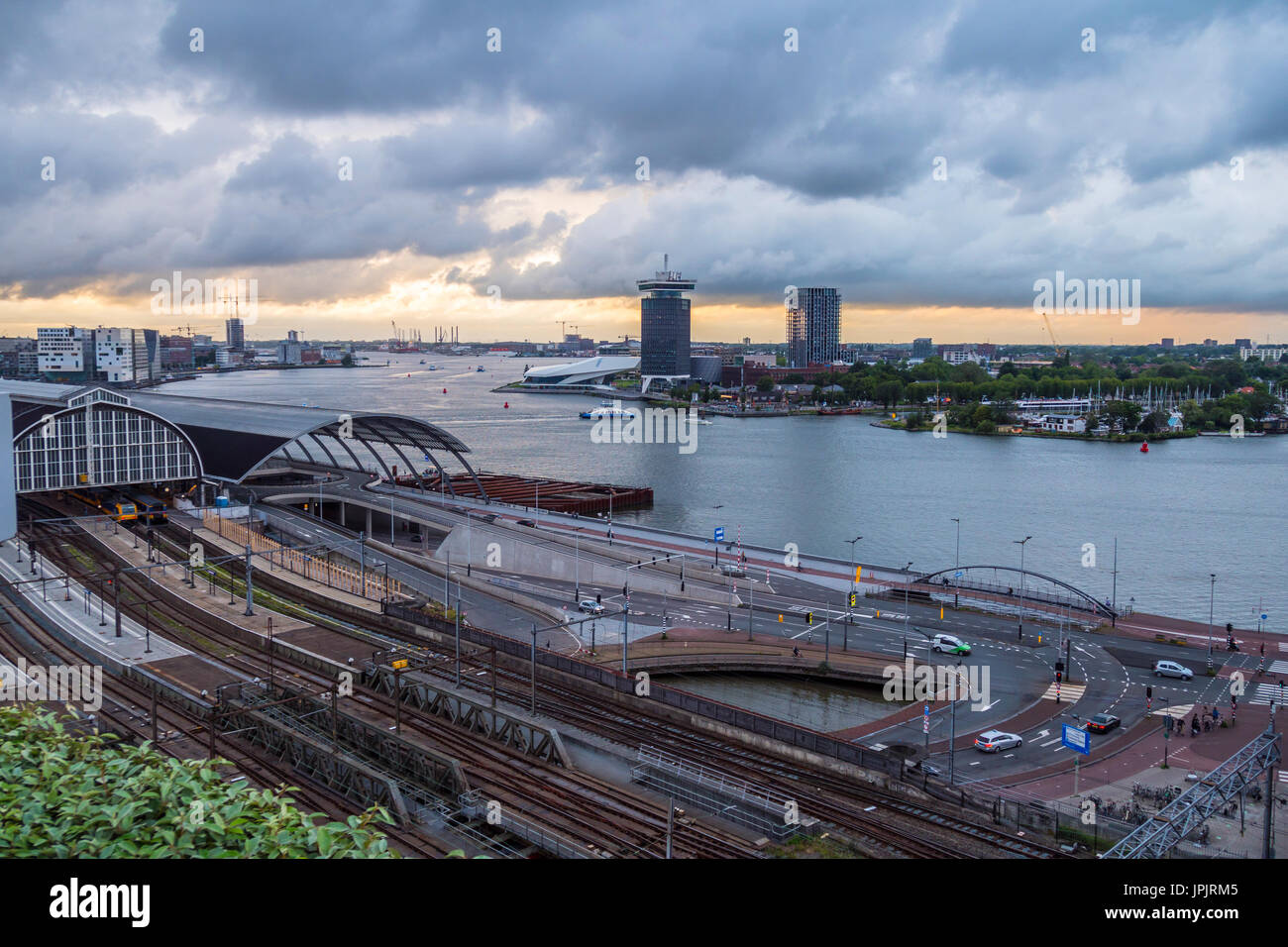 Vue aérienne de la Gare Centrale d'Amserdam - Amsterdam - Pays-Bas 2017 Banque D'Images