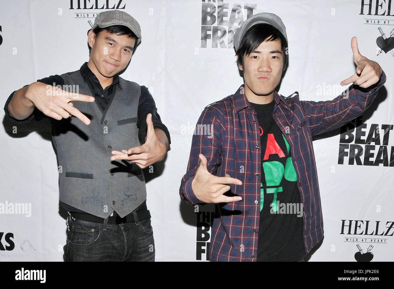 Robert Tsai & Geo Lee de nouilles instantanées de B-Girl Shorty's 21e anniversaire ! Hébergé par Myron Marten & Événements 21XL Co. tenue à Rockwell à Los Angeles, CA le mardi 19 octobre 2010. Photo par Sthanlee_Mirador B. Photo Presse Pacific Rim. Banque D'Images