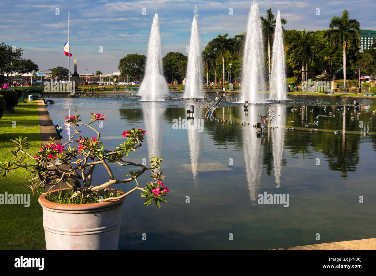 L'eau des fontaines, Rizal Park, Roxas Boulevard, Manille, Philippines Banque D'Images