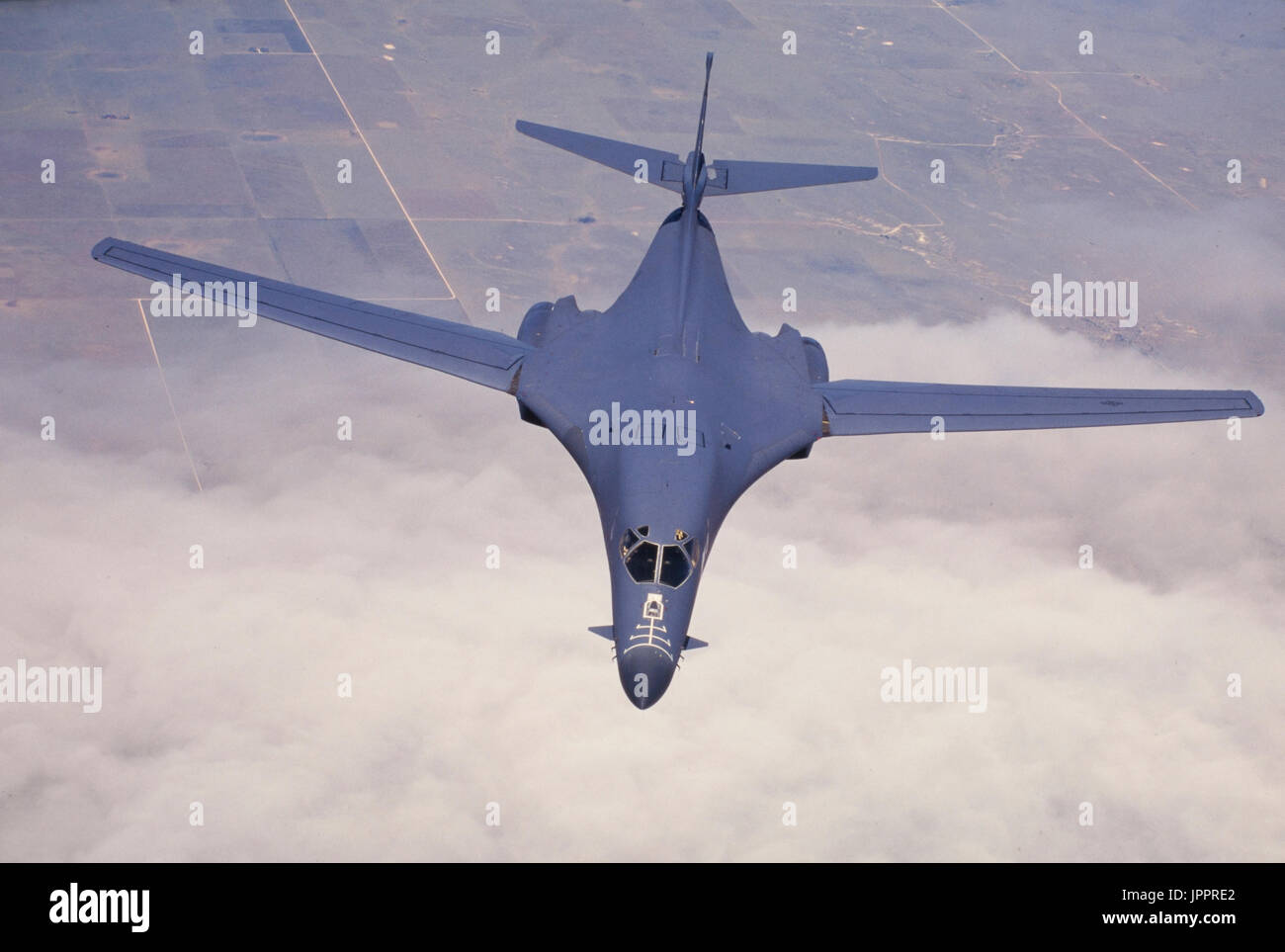 Un supersonic U.S. Air Force Lancer bombardiers B-1 en vol. Banque D'Images