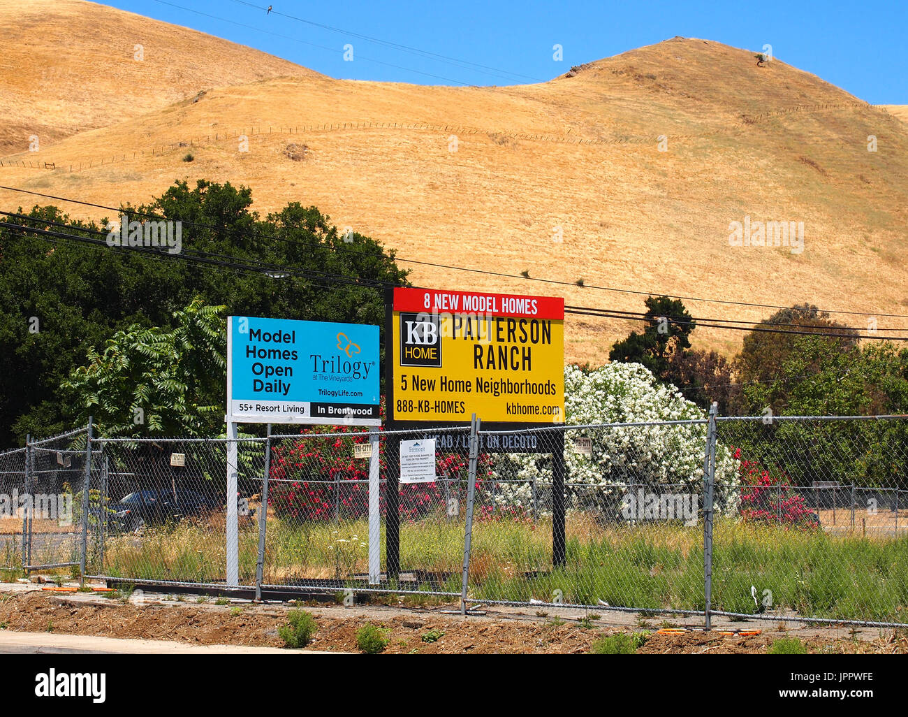 De nouvelles maisons pour les plus de 55 ans, signes, en Californie, Banque D'Images