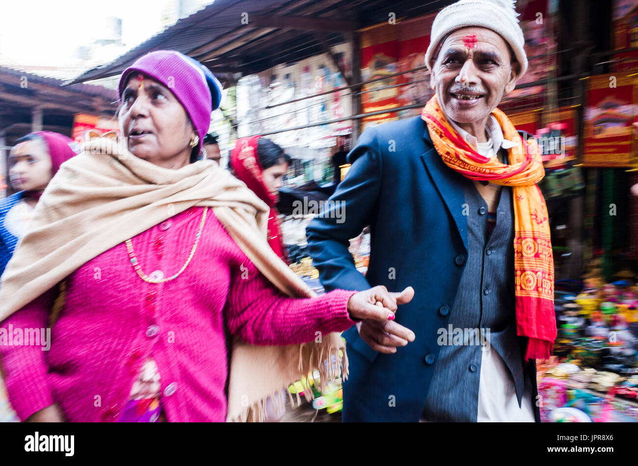 Un vieux couple visitant Manakamana Temple, Gorakha, Népal Banque D'Images