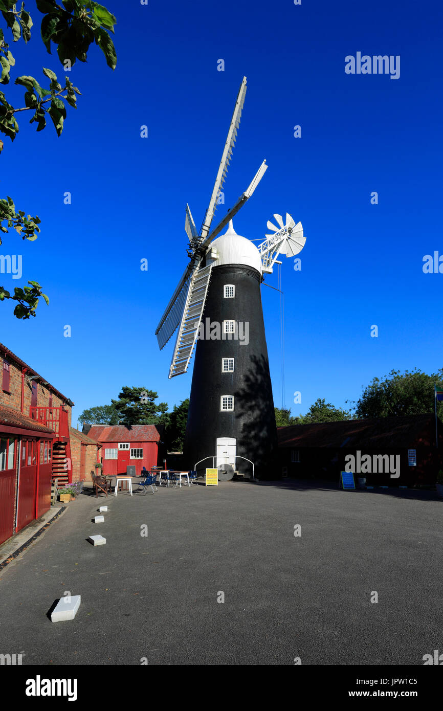 Dobsons Moulin, Burgh le Marsh village, Lincolnshire, Angleterre, RU Banque D'Images