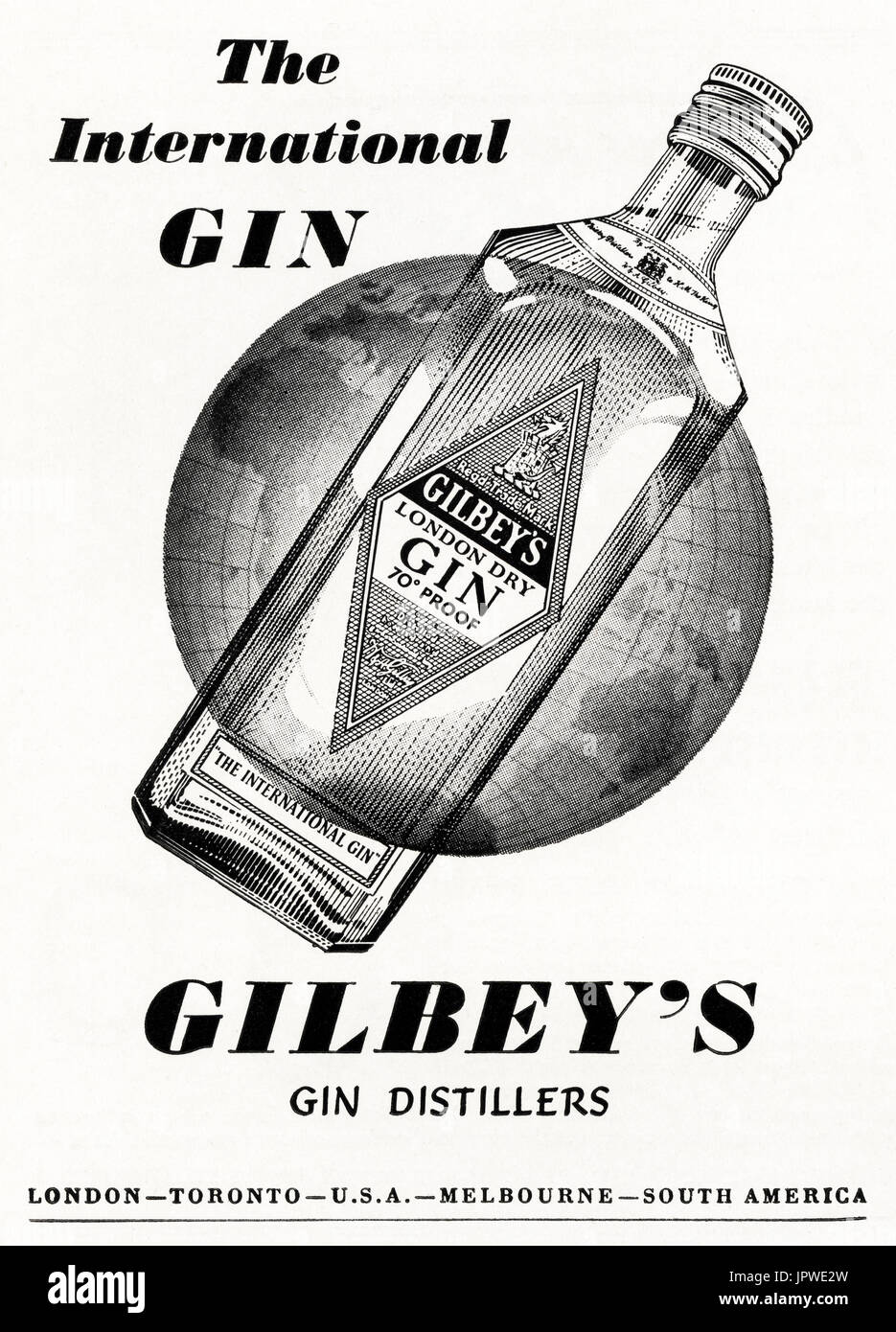 1950 old vintage publicité Publicité original London Dry Gin Gilbey's dans le magazine vers 1950 Banque D'Images