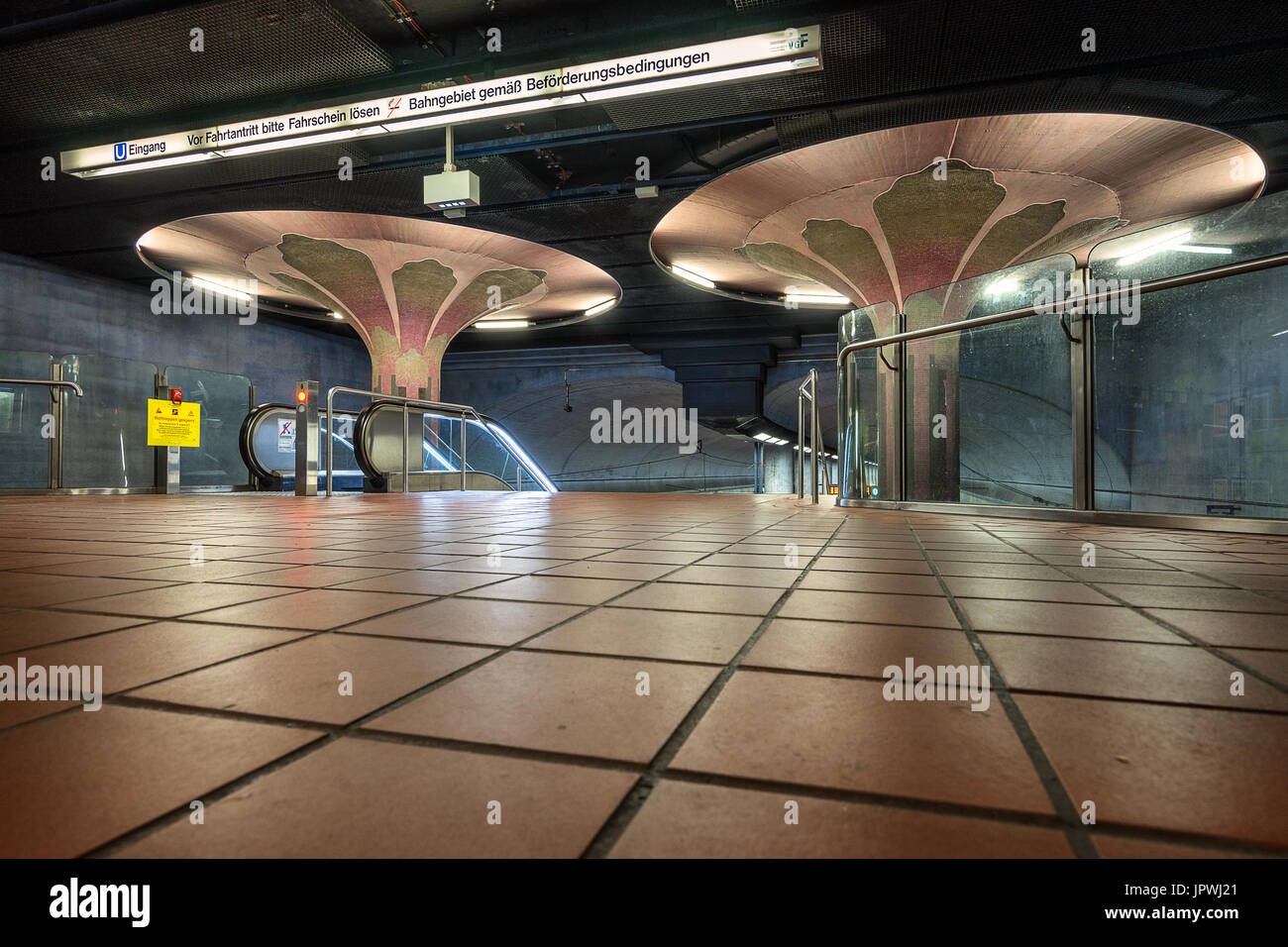 U Bahn Westend à Francfort am Main Banque D'Images