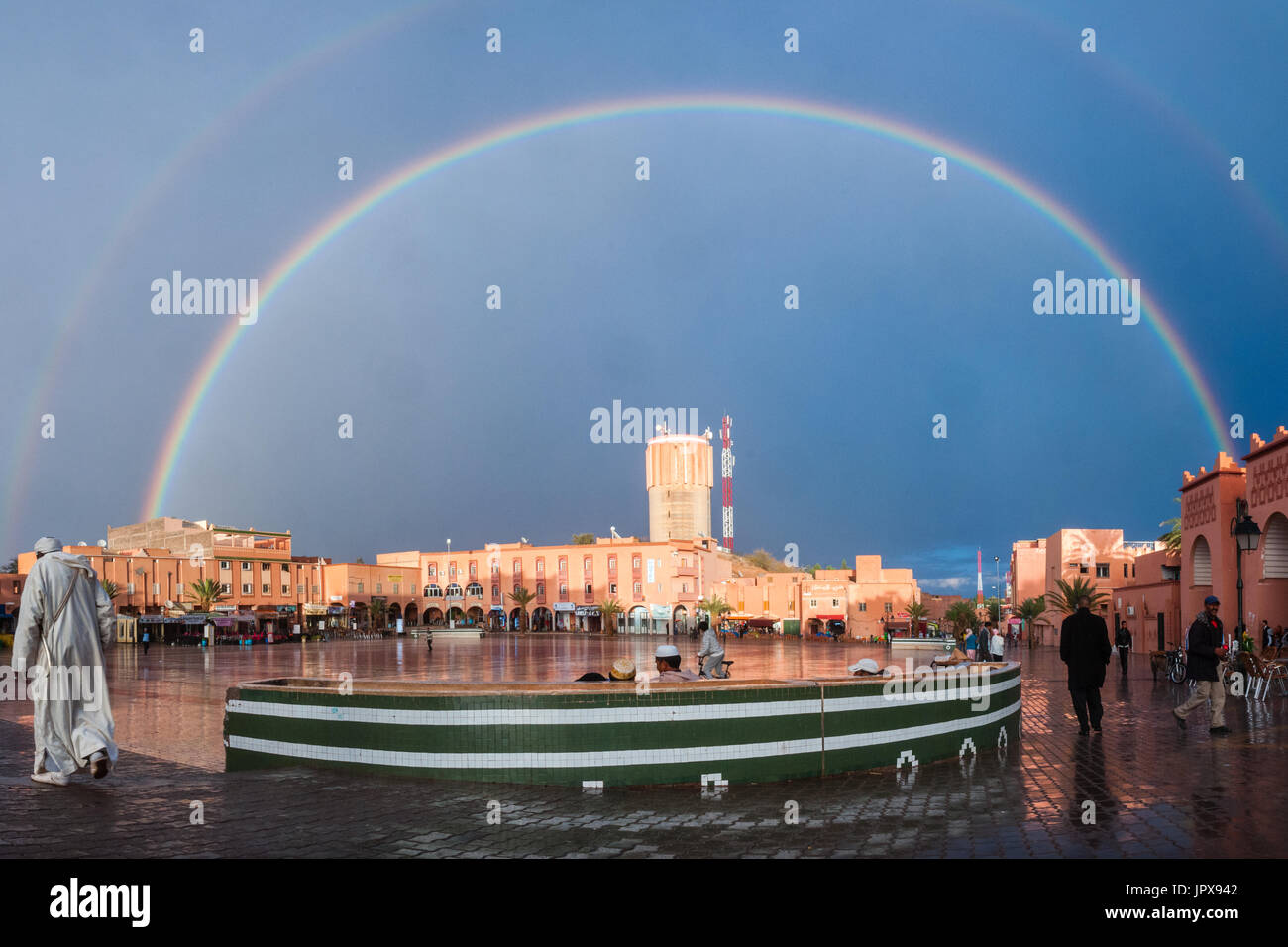 Rainbow à Ouarzazate Banque D'Images