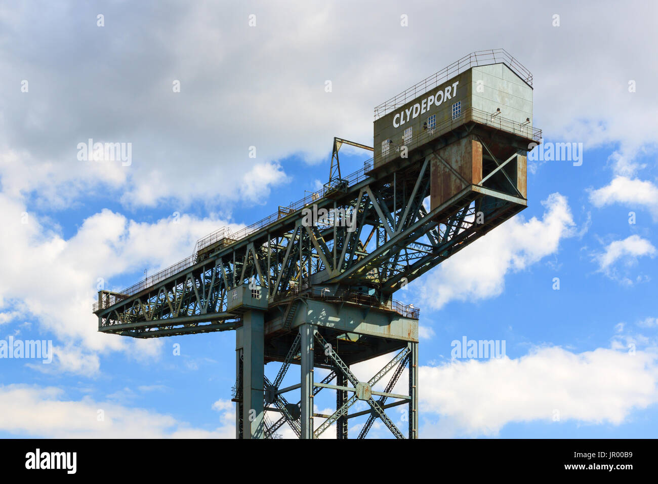 L'Finnieston Crane est une ancienne grue en porte-à-faux sur les rives de la rivière Clyde à Glasgow, en Écosse. Banque D'Images