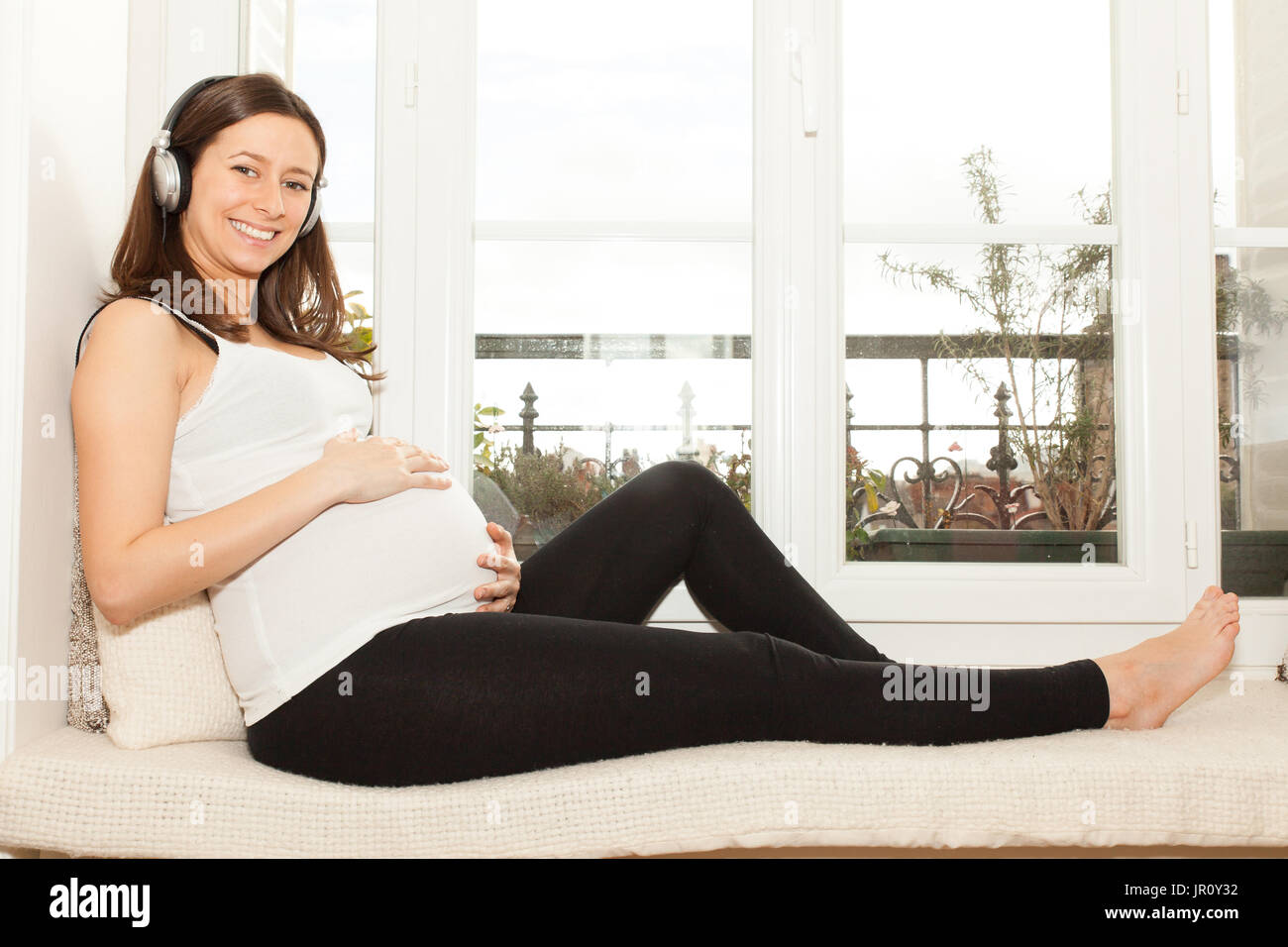 Pregnant woman resting Banque D'Images