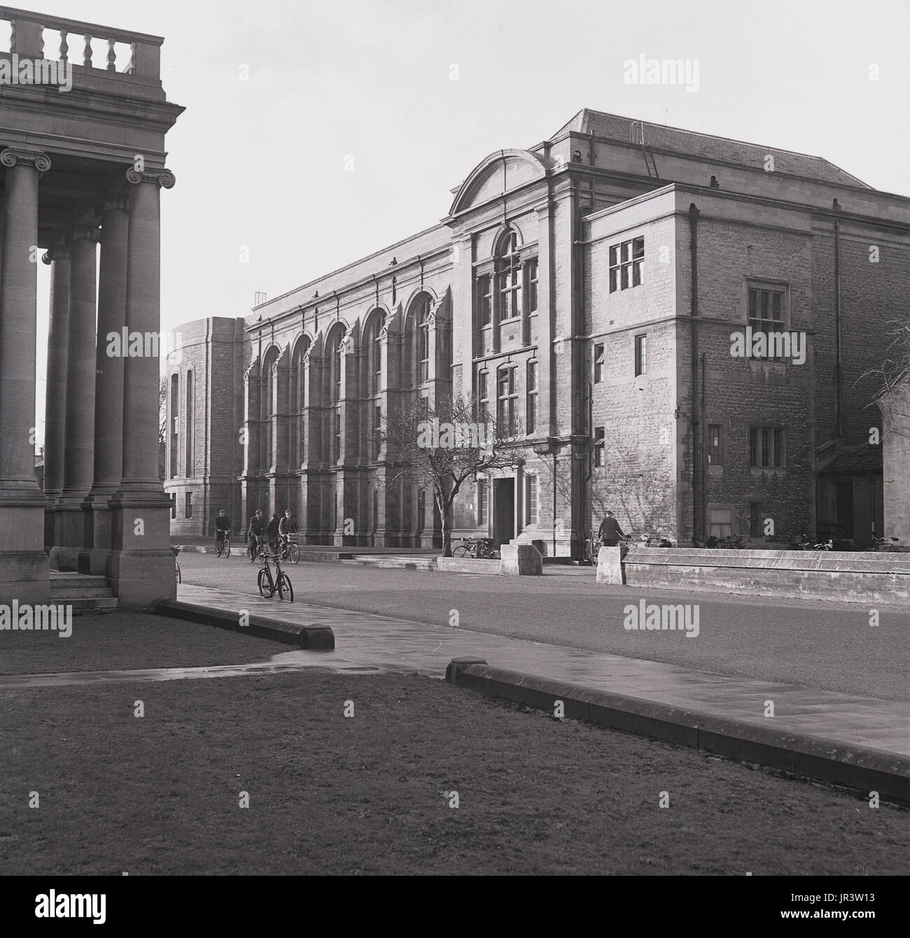 1948s, historique, vue extérieure de la Bibliothèque Scientifique Radcliffe Building, Park Rd, Université d'Oxford, Oxford, Royaume-Uni. Banque D'Images
