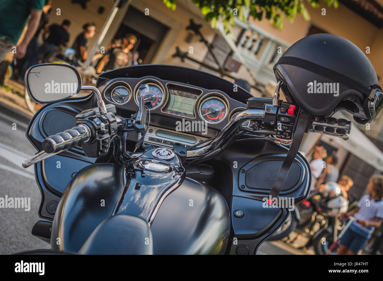 Classic Moto à une réunion de motards en italien ville. détail avec filtre effet vintage. Banque D'Images