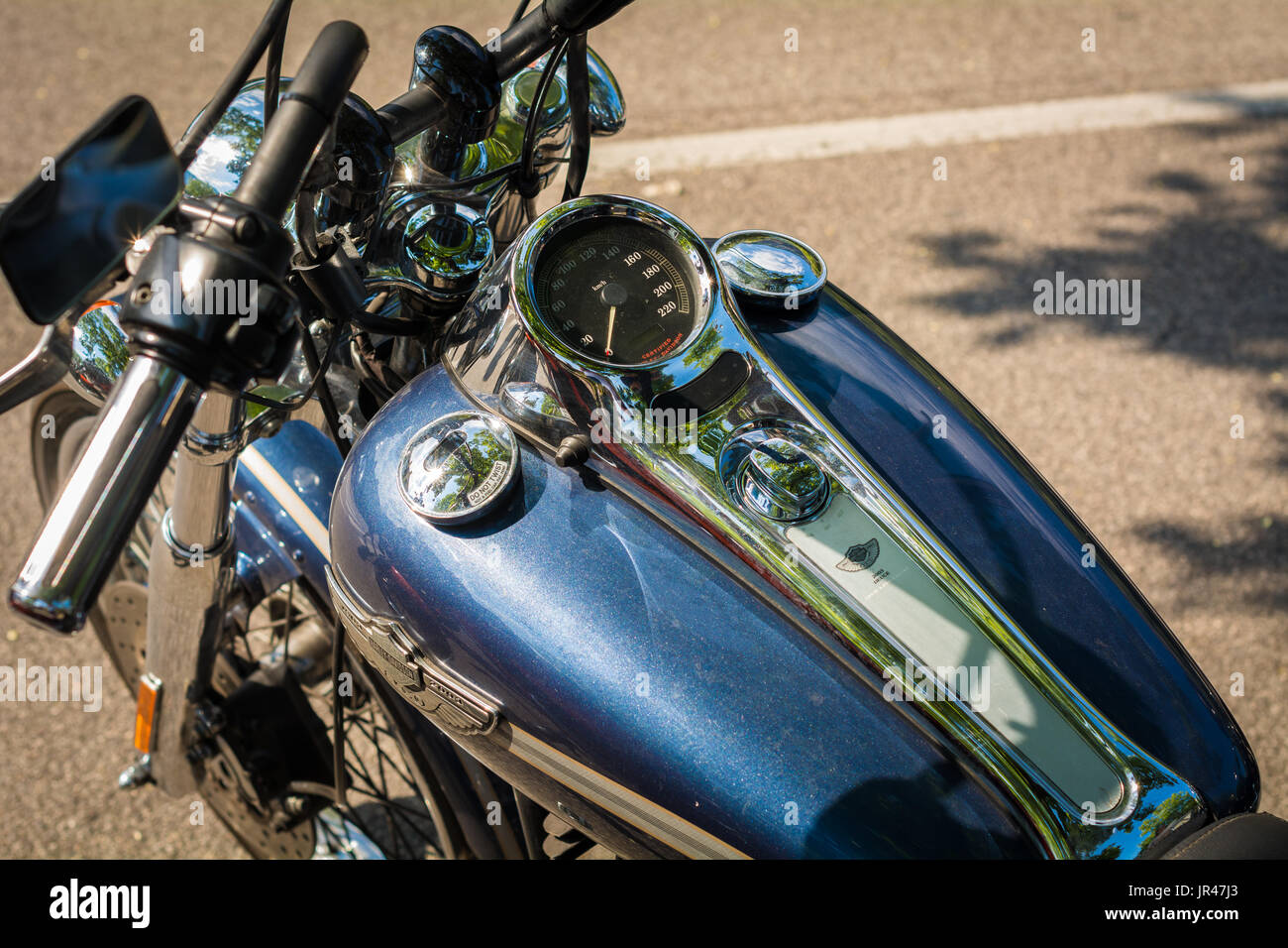 Classic Moto à une réunion de motards en italien ville. détail avec filtre effet vintage. Banque D'Images