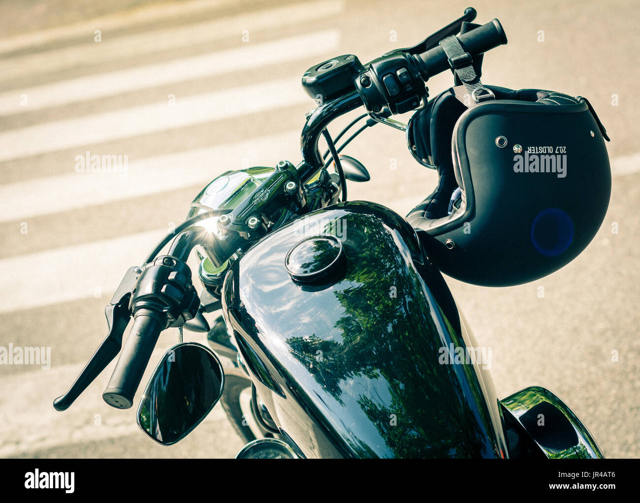 Vintage harley davidson motorcycle Banque de photographies et d’images ...