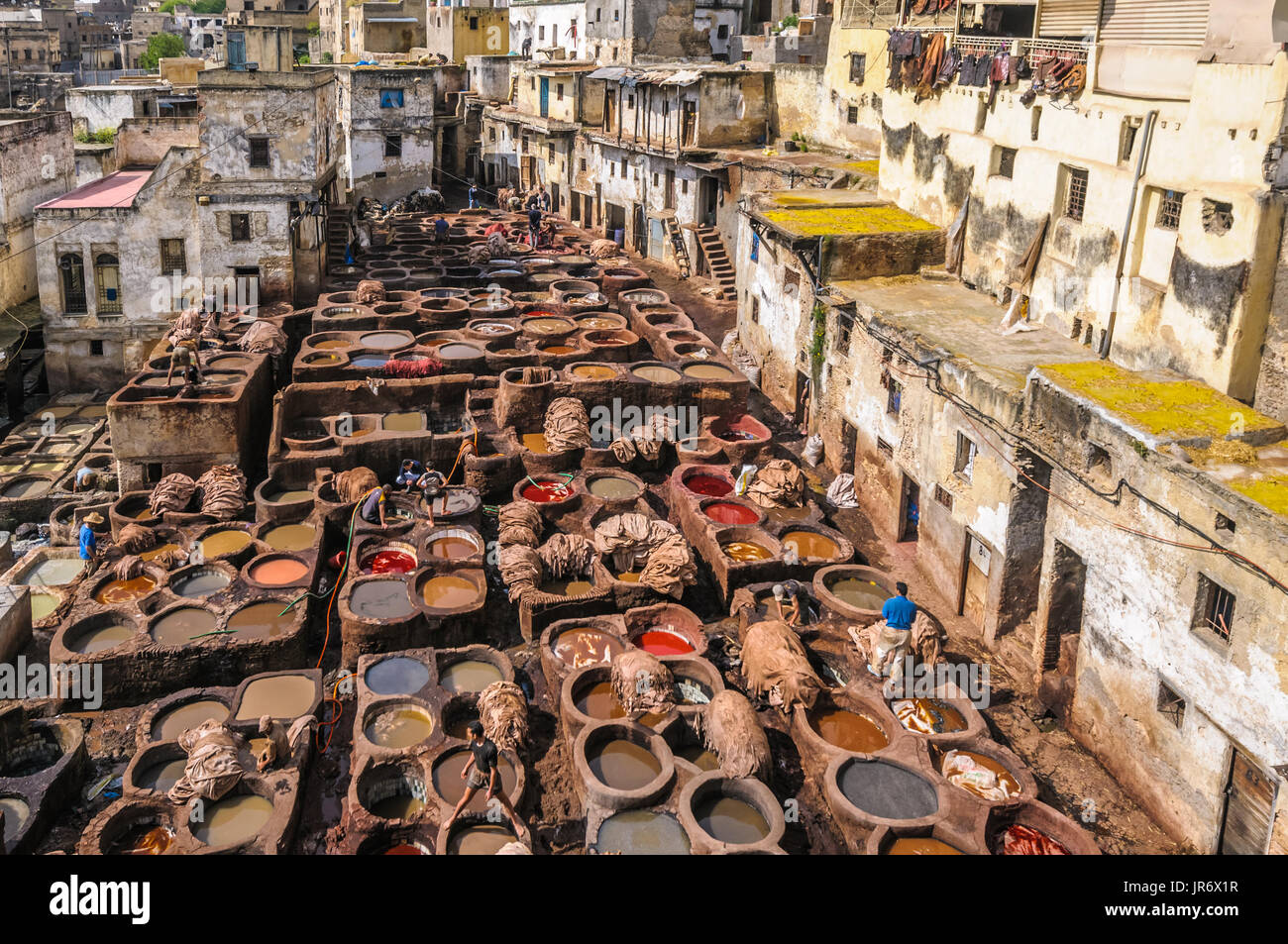 Tannerie dans fes, Maroc Banque D'Images