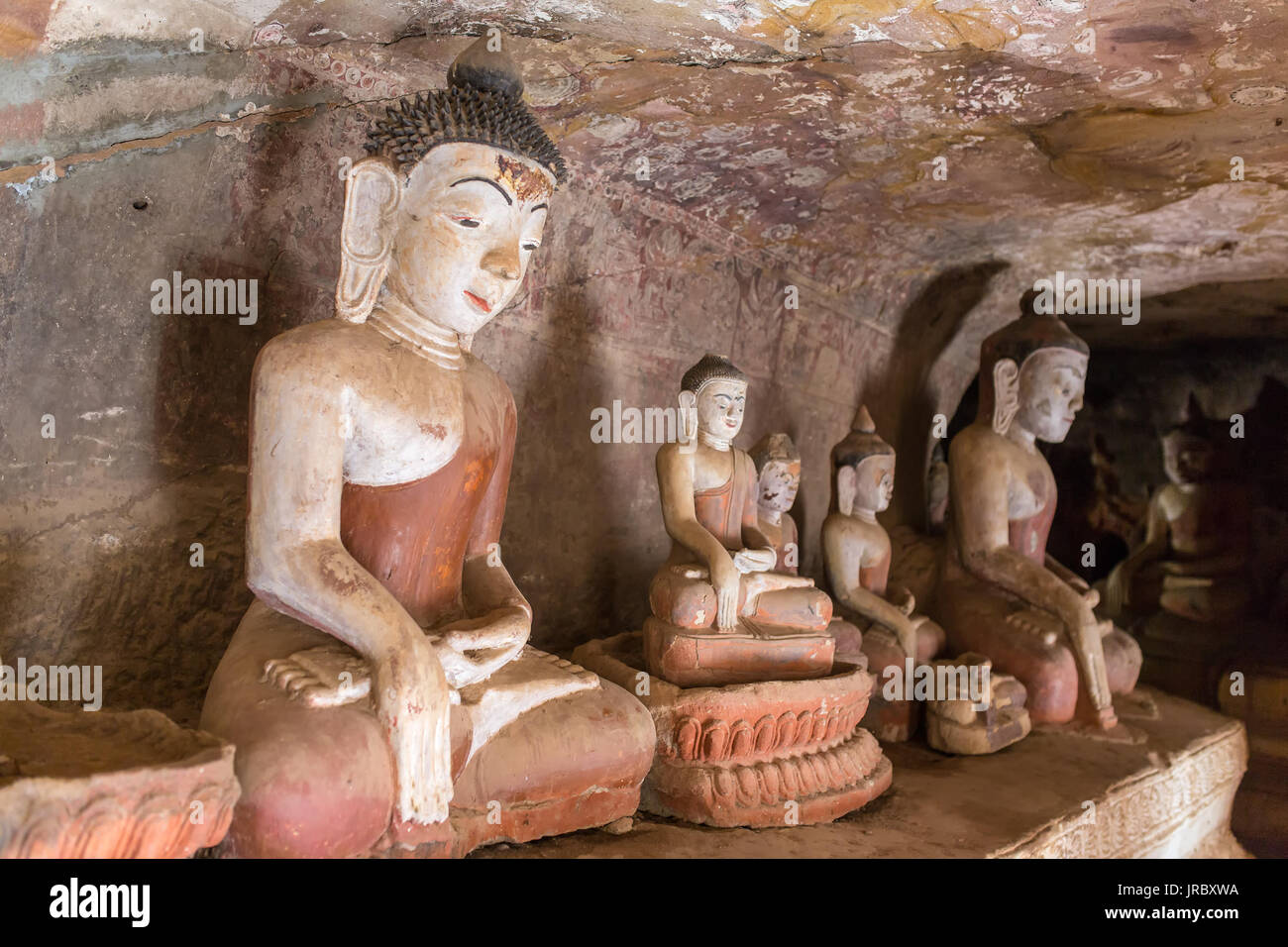 Statues de Bouddha en Pho Win Taung Caves à Monywa, Mandalay Banque D'Images