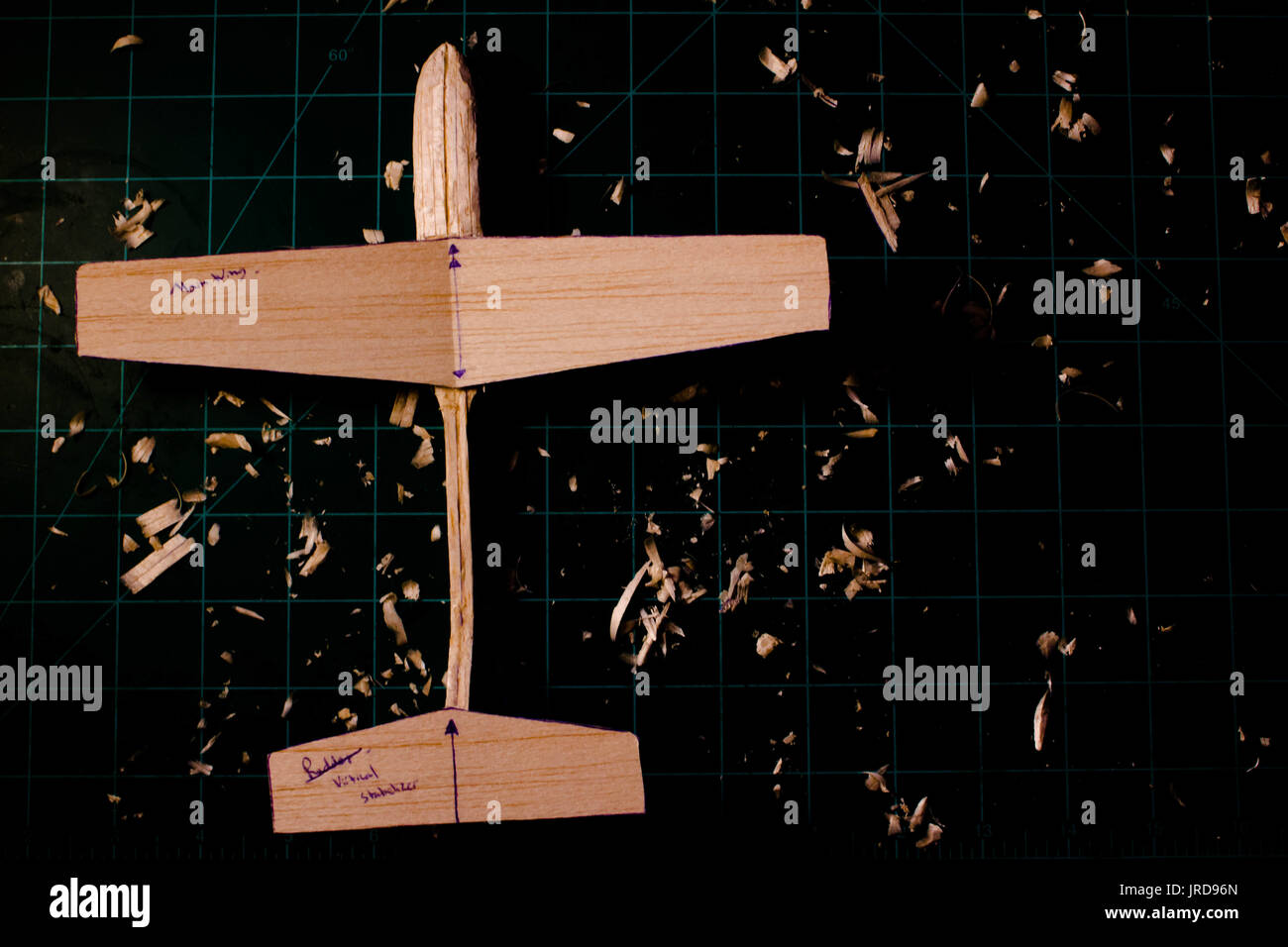 Gadpiparty 10 Planeurs En Bois De Balsa – Avion à élastique – Jouet éducatif Intérieur/extérieur – Assemblage Parent-enfant