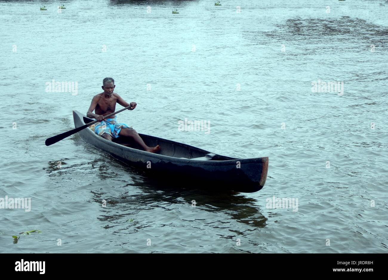 Pêcheur dans la mer Banque D'Images