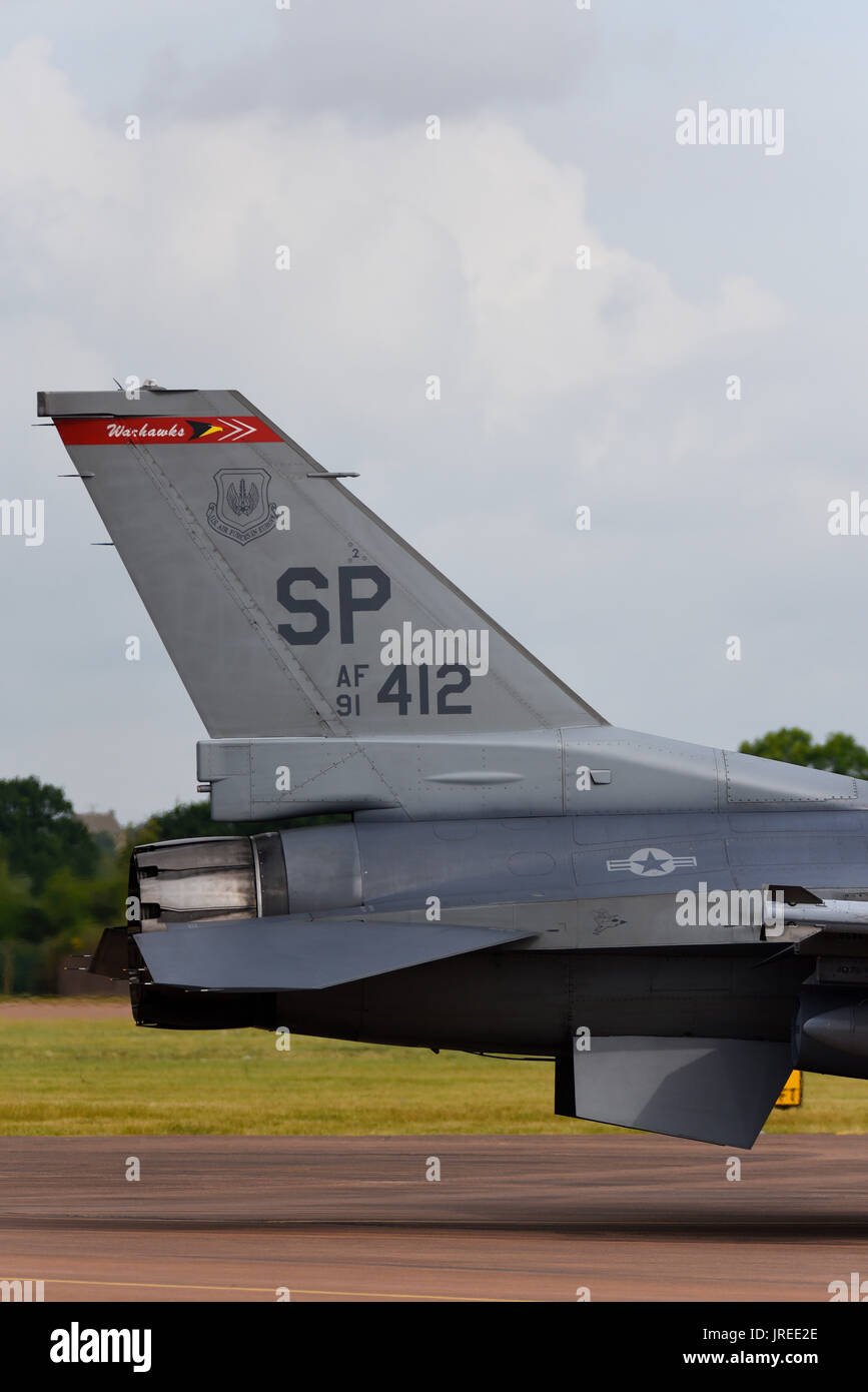 US Air Force F-16CM Fighting Falcon du 480e Escadron de chasse Warhawks. du 52e Fighter Wing basé à Spangdahlem Air Base, Allemagne USAFE Banque D'Images