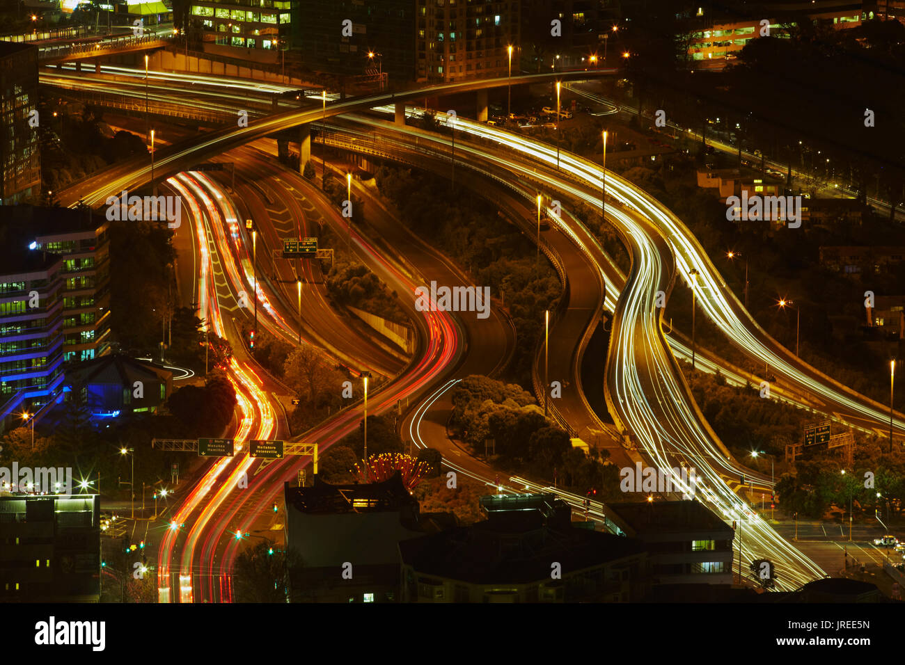 Les autoroutes vu de Sky Tower, Auckland, île du Nord, Nouvelle-Zélande Banque D'Images