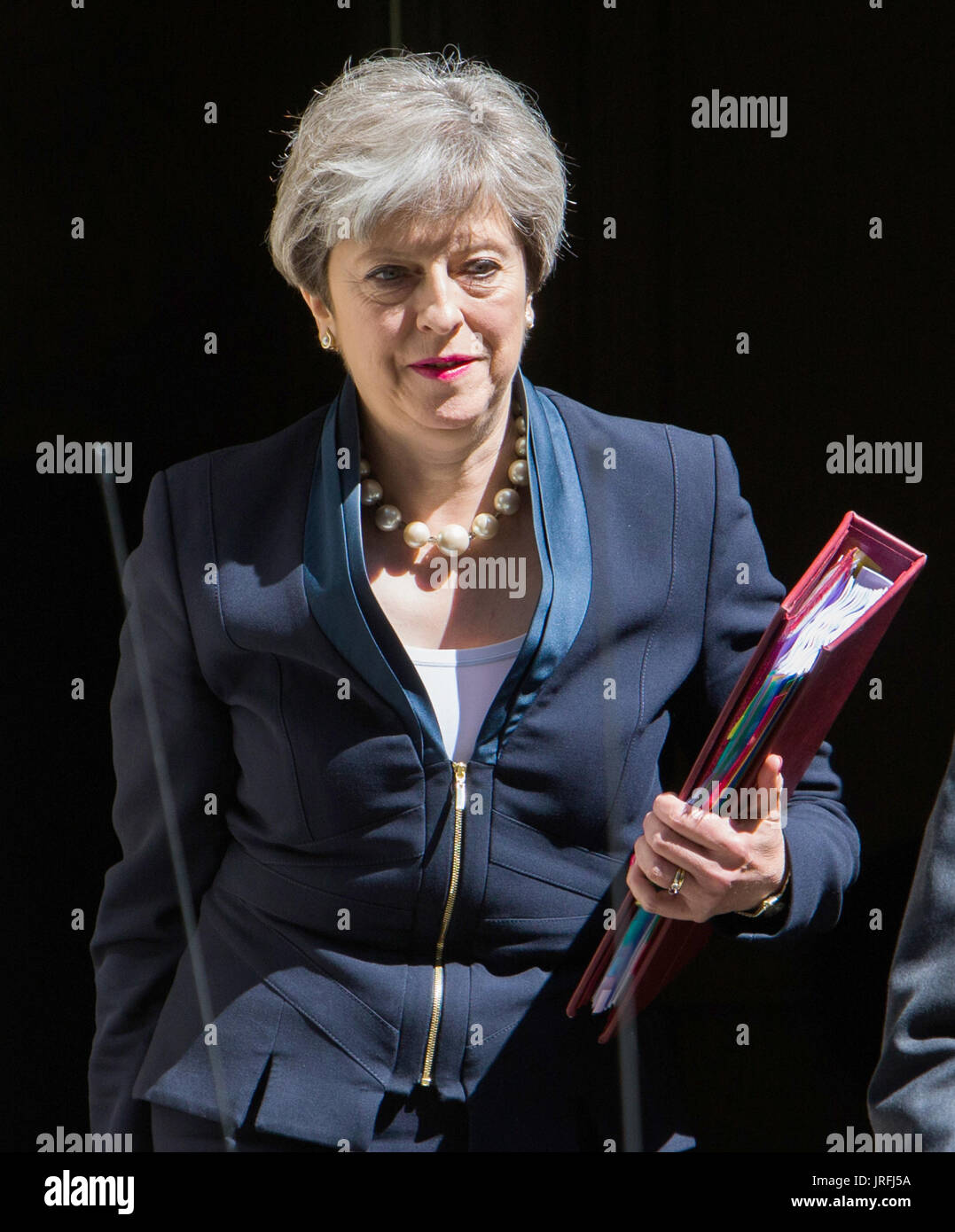 Le Premier ministre britannique Theresa peut quitte Downing Street pour les questions au premier ministre à la Chambre des communes comprend : Premier Ministre Theresa Mai Où : London, England, United Kingdom Quand : 05 Jul 2017 Credit : Wheatley/WENN Banque D'Images