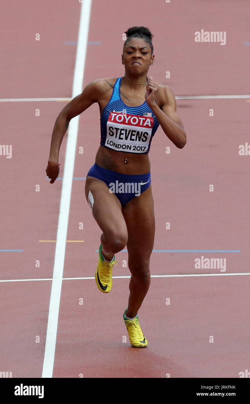 USA's Deajah Stevens en action pendant la chaleur du 100 m femmes six au cours de la deuxième journée des Championnats du monde IAAF 2017 à la London Stadium. Banque D'Images