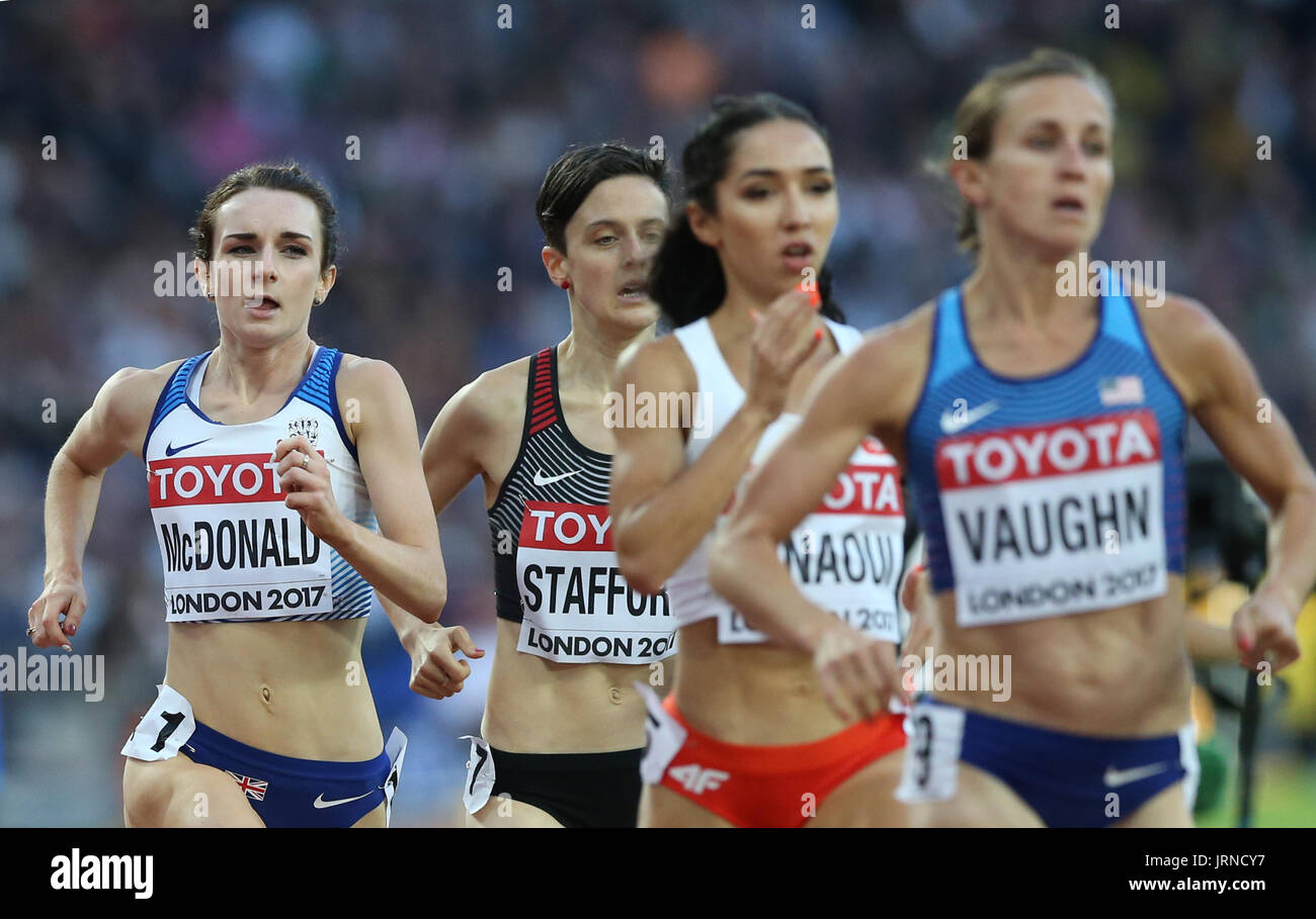 La société britannique Sarah McDonald (à gauche) chez les femmes de la demi-finale du 1 500 m durant deux jours de chaleur deux des Championnats du monde IAAF 2017 à la London Stadium. Banque D'Images