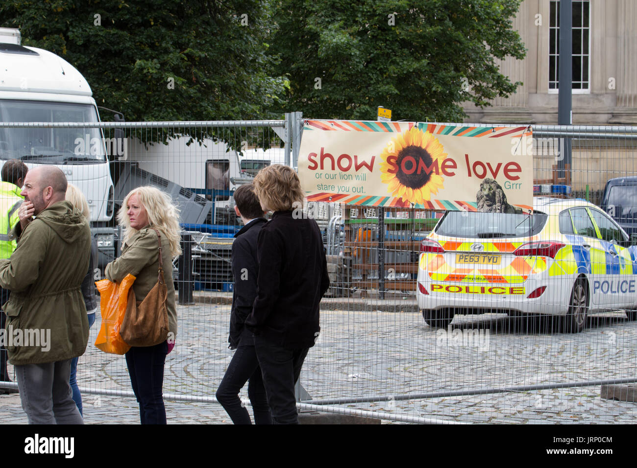 Liverpool UK, 6 août 2017. Hope and Glory Festival annulé à Liverpool. Après un 1er jour chaotique organisateurs ont décidé d'annuler le 2ème jour après une brève annonce sur Twitter, laissant des milliers de personnes en colère. Credit : Ken Biggs/Alamy Live News. Banque D'Images